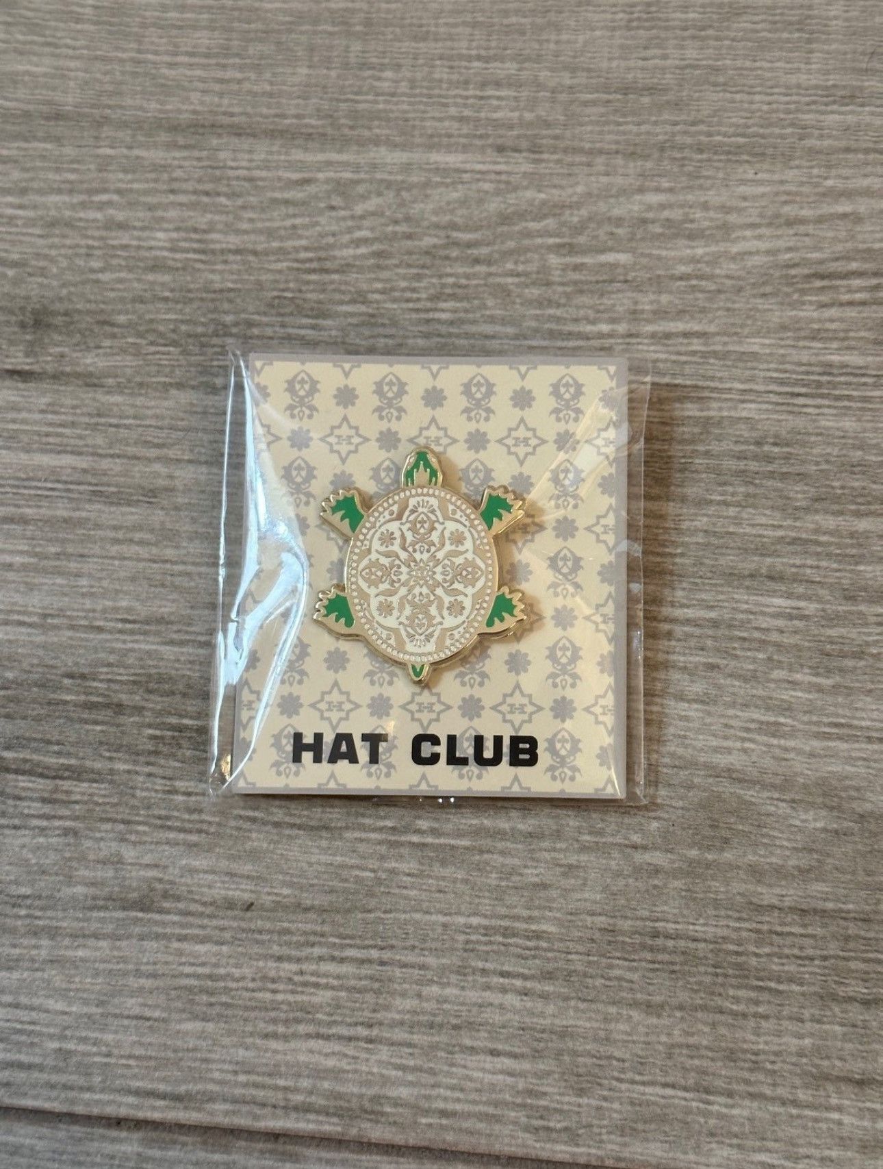 Hat Club Hat Club Exclusive White Dome Turtle Pin Enamel New Sealed Size ONE SIZE - 1 Thumbnail
