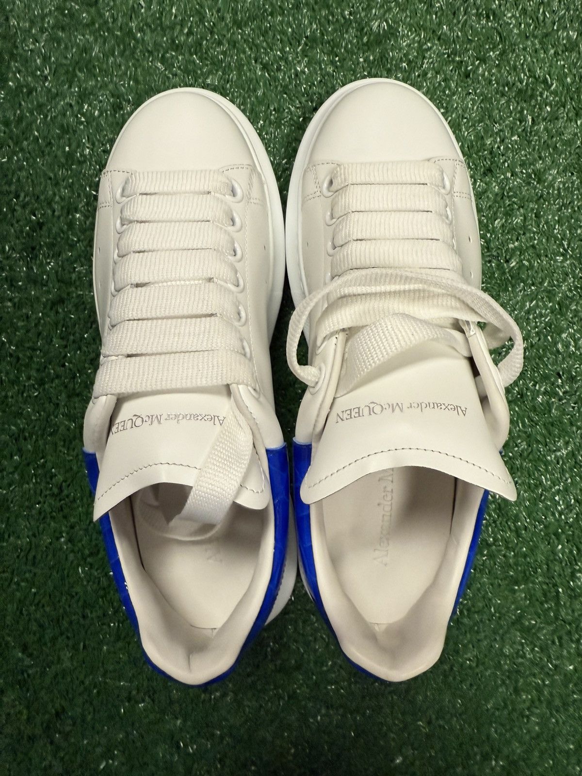 Alexander McQueen Alexander mcqueen low top “blue croc skin” Size US 5 / EU 37 - 5 Thumbnail