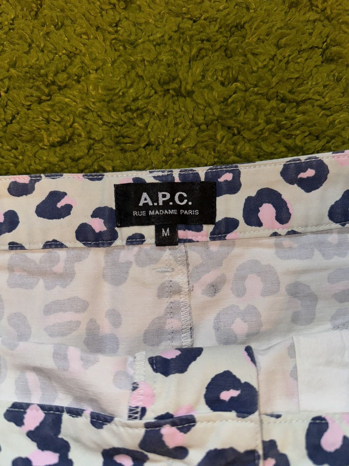 A.P.C. × Designer A.P.C. Leopard pattern mini skirt Size 26" / US 2 / IT 38 - 2 Thumbnail