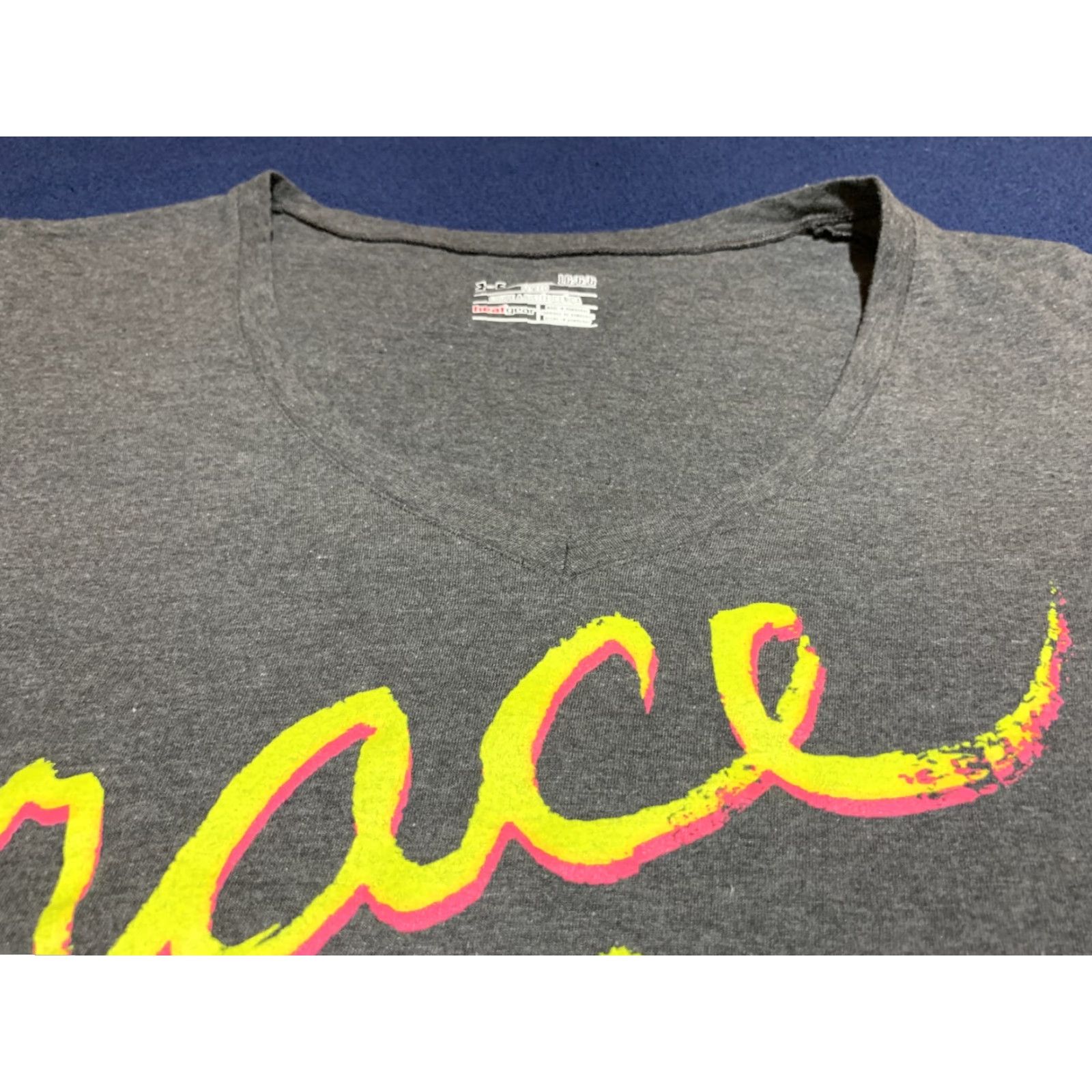 Under Armour VINTAGE Under Armour Women's V-Neck Tee, RACE YA, Heat Gear, XL, Gray, Cross Training Activewear Size ONE SIZE - 2 Thumbnail