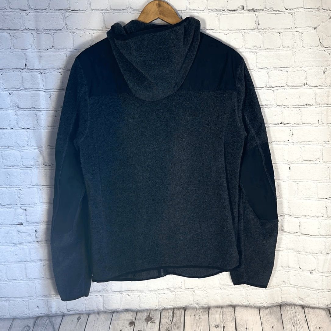 Levi's VINTAGE Levi’s Men’s Black Hooded Mixed Media Jacket S Small Full zip Mens Black Mixed Media Size US S / EU 44-46 / 1 - 5 Thumbnail