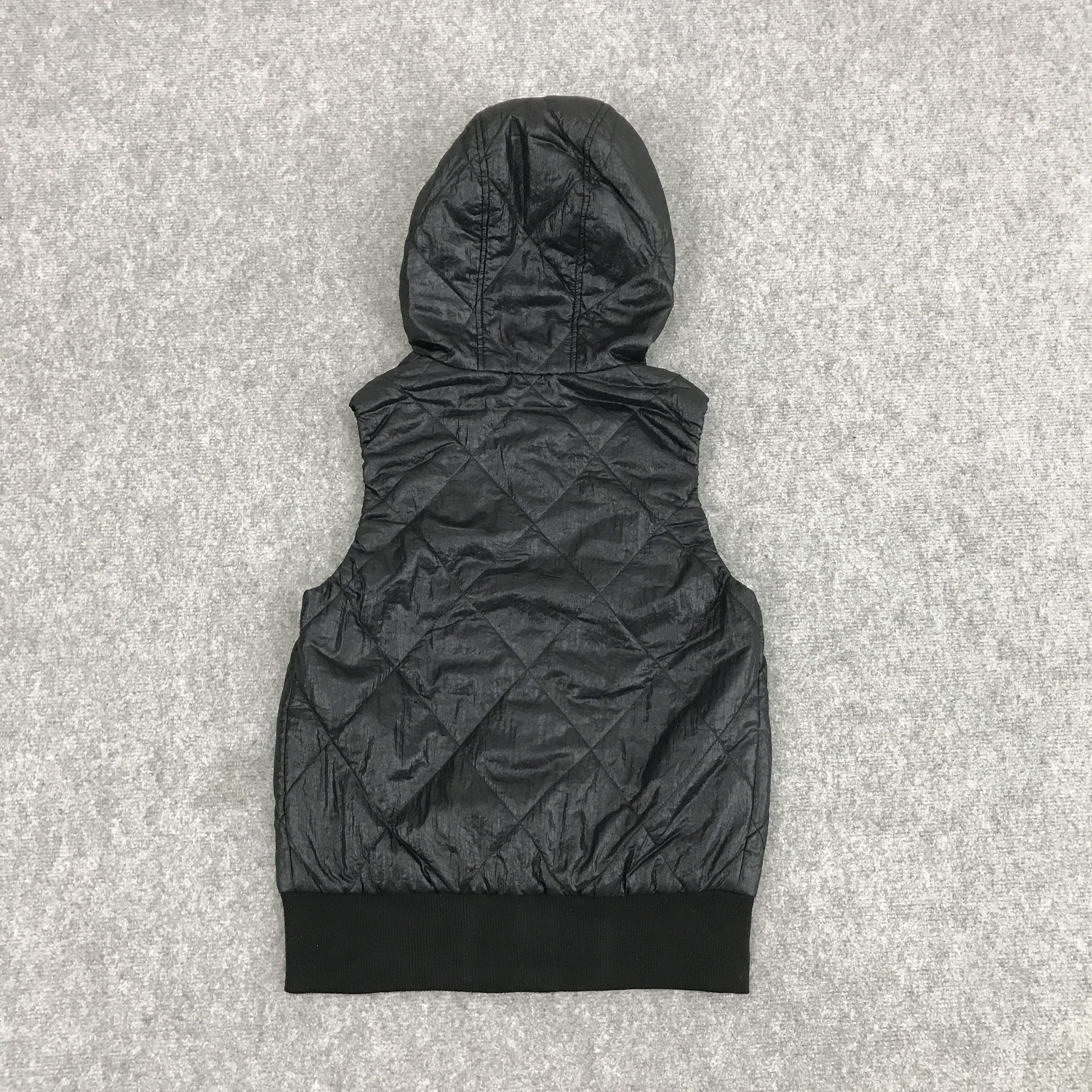 Japanese Brand × Uniqlo BLACK HOODIES ZIPPER UNIQLO JACKET Size US M / EU 48-50 / 2 - 3 Thumbnail