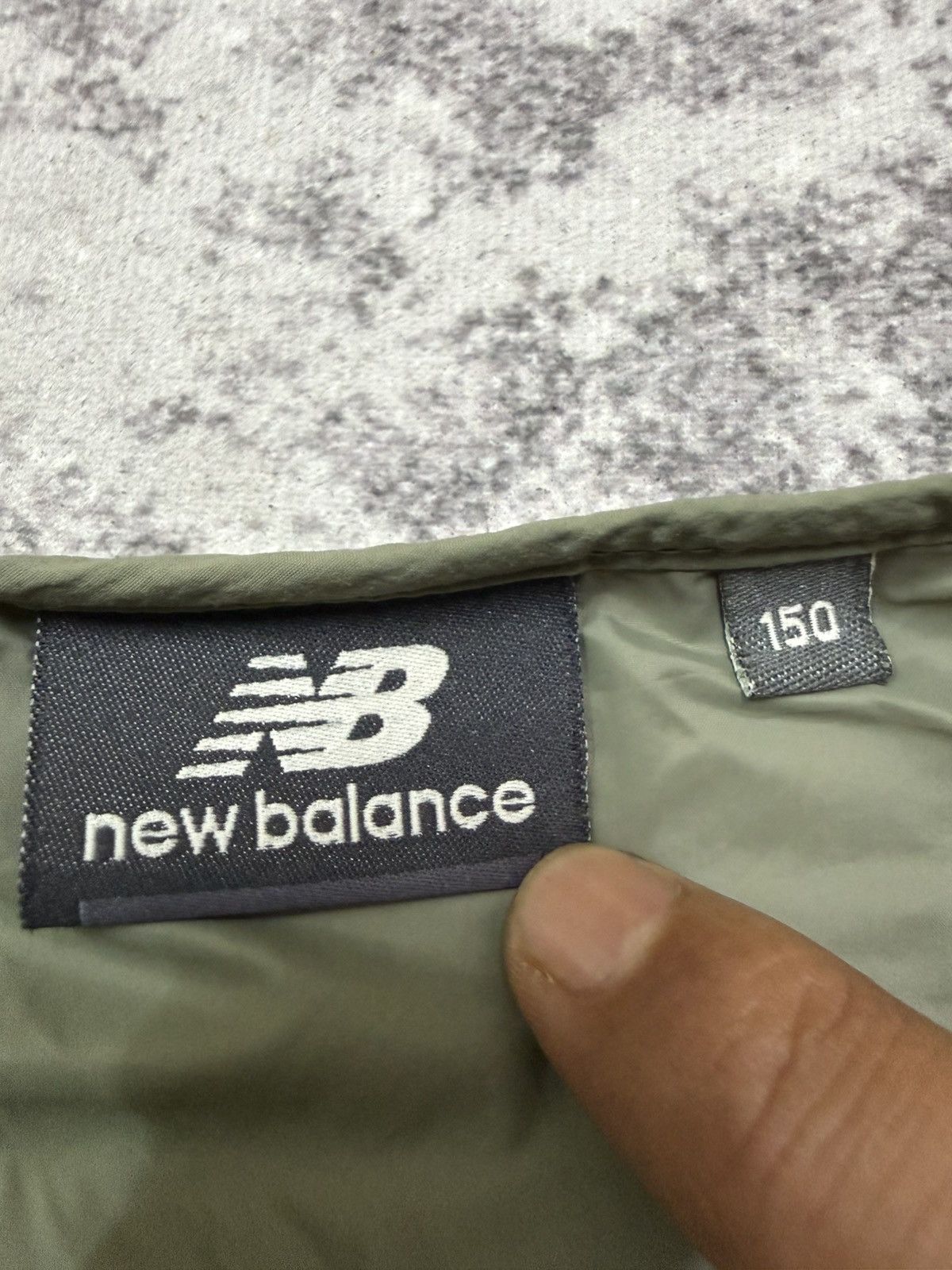New Balance NEW BALANCE BACKHIT LOGO QUILTED SNAP BUTTON OLIVEGREEN VEST Size S / US 4 / IT 40 - 10 Thumbnail