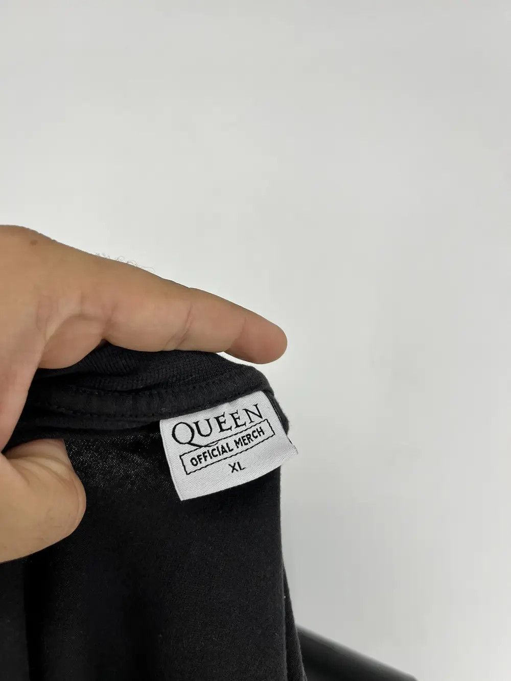 Band Tees Mens Vintage QUEEN T Shirt Rock Band Tee Size US XL / EU 56 / 4 - 10 Thumbnail