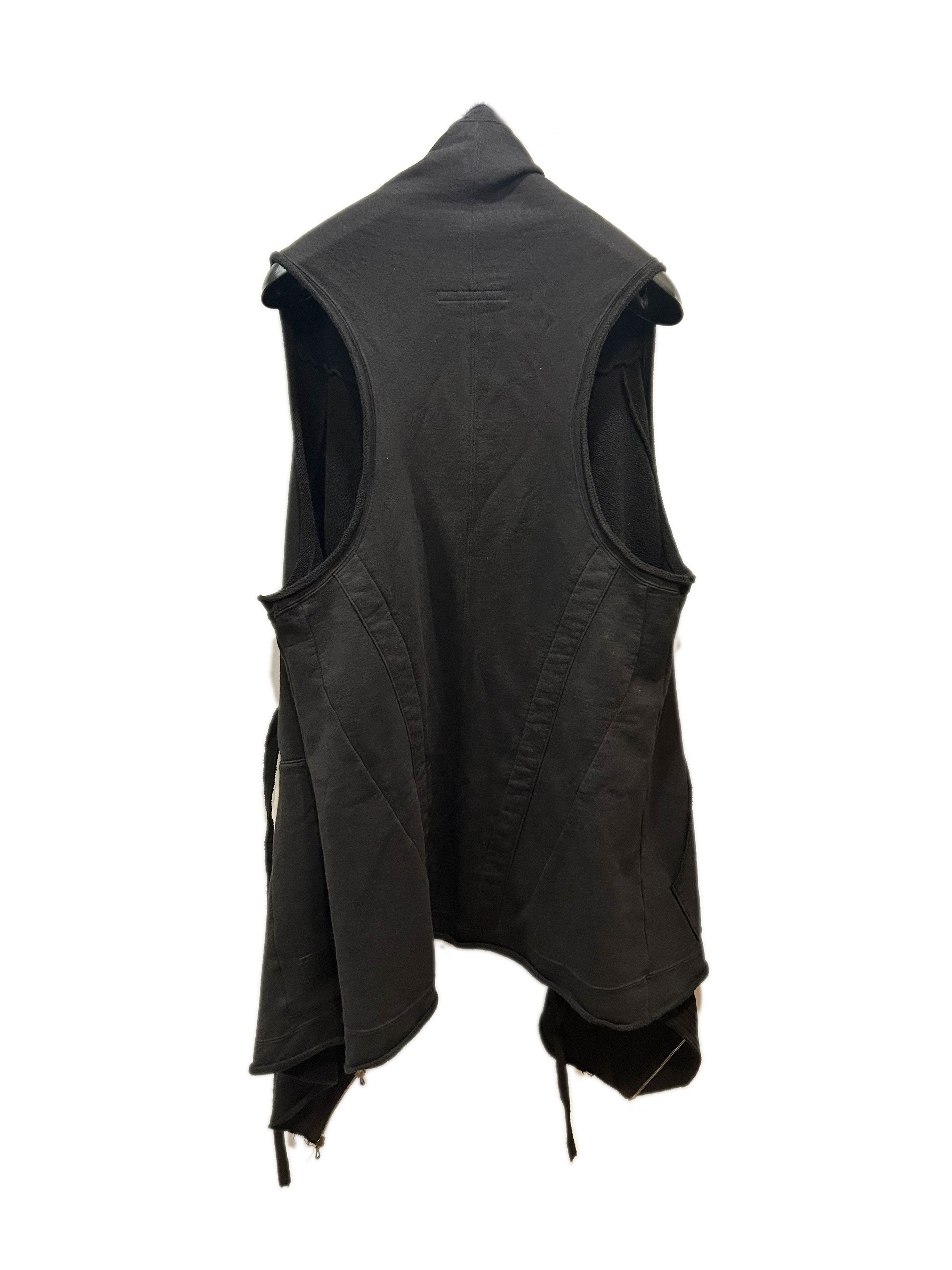 Julius Julius Vest Size US S / EU 44-46 / 1 - 2 Thumbnail