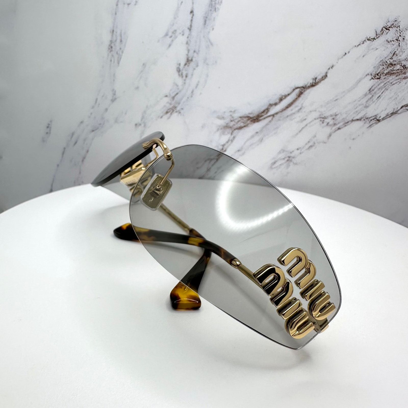 Miu Miu New MIU MIU Logo Sunglasses 2025 Runway Gold Slim Wrap Size ONE SIZE - 6 Thumbnail