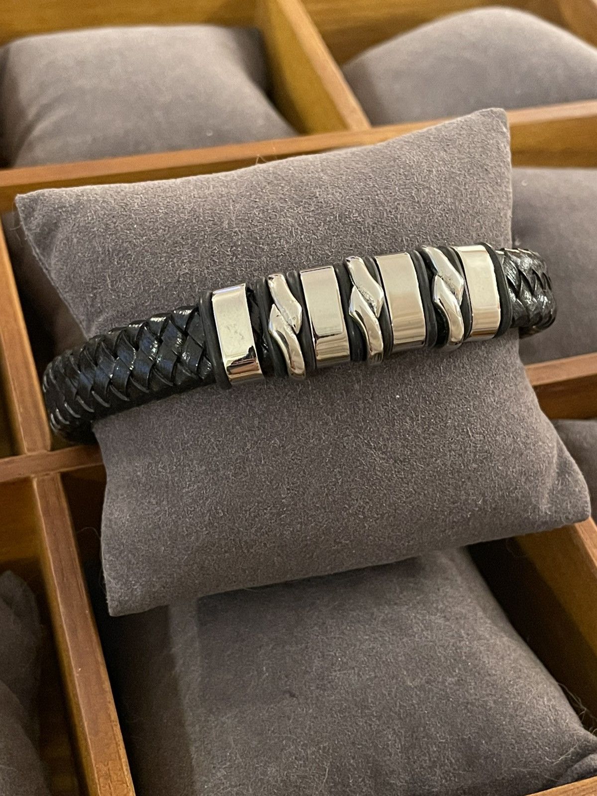 Other Stainless steel and leather bracelet Size ONE SIZE - 1 Preview