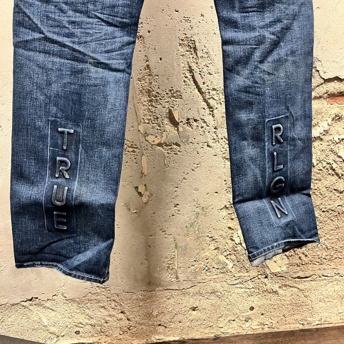 True Religion True Religion Ricky Dark Wash Relaxed Straight Logo Jeans 38 Size US 38 / EU 54 - 7 Thumbnail
