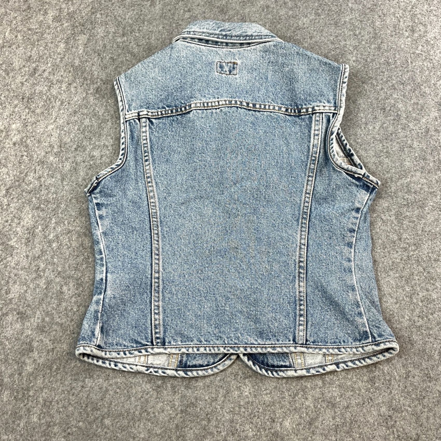 Calvin Klein Calvin Klein Womens Denim Vest Jacket Small UK 6-8 Blue Vintage Y2K 90s Denim Vest Jacket Blue Womens Small UK 6-8 Vintage 90s CK Shirt/Coat? Size S / US 4 / IT 40 - 2 Thumbnail