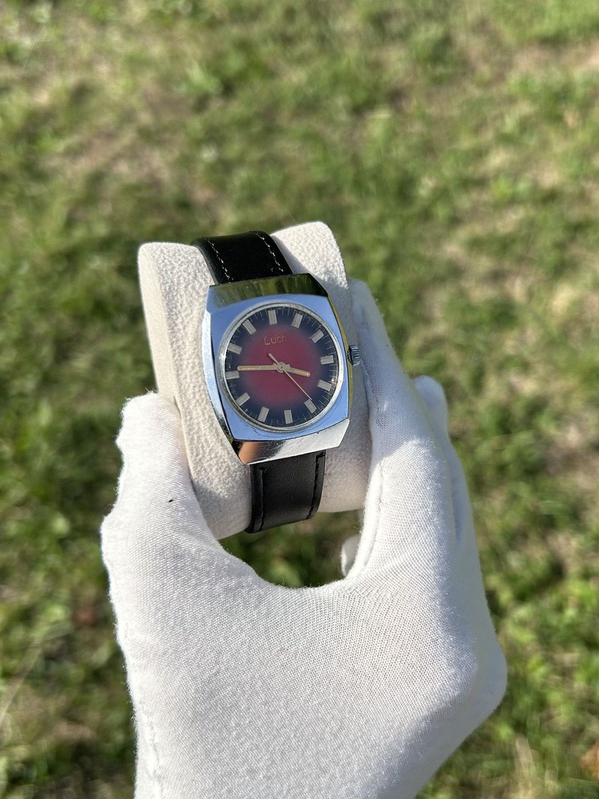 Vintage Vintage Watch Luch Soviet USSR Mechanical Retro 1970s Size ONE SIZE - 3 Thumbnail