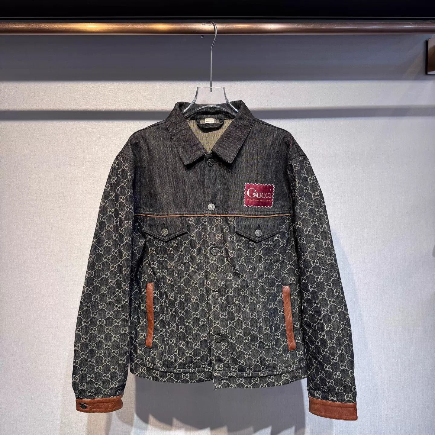 Gucci Gucci Dark Gray GG Monogram Denim Jacket 44 Size US S / EU 44-46 / 1 - 1 Thumbnail