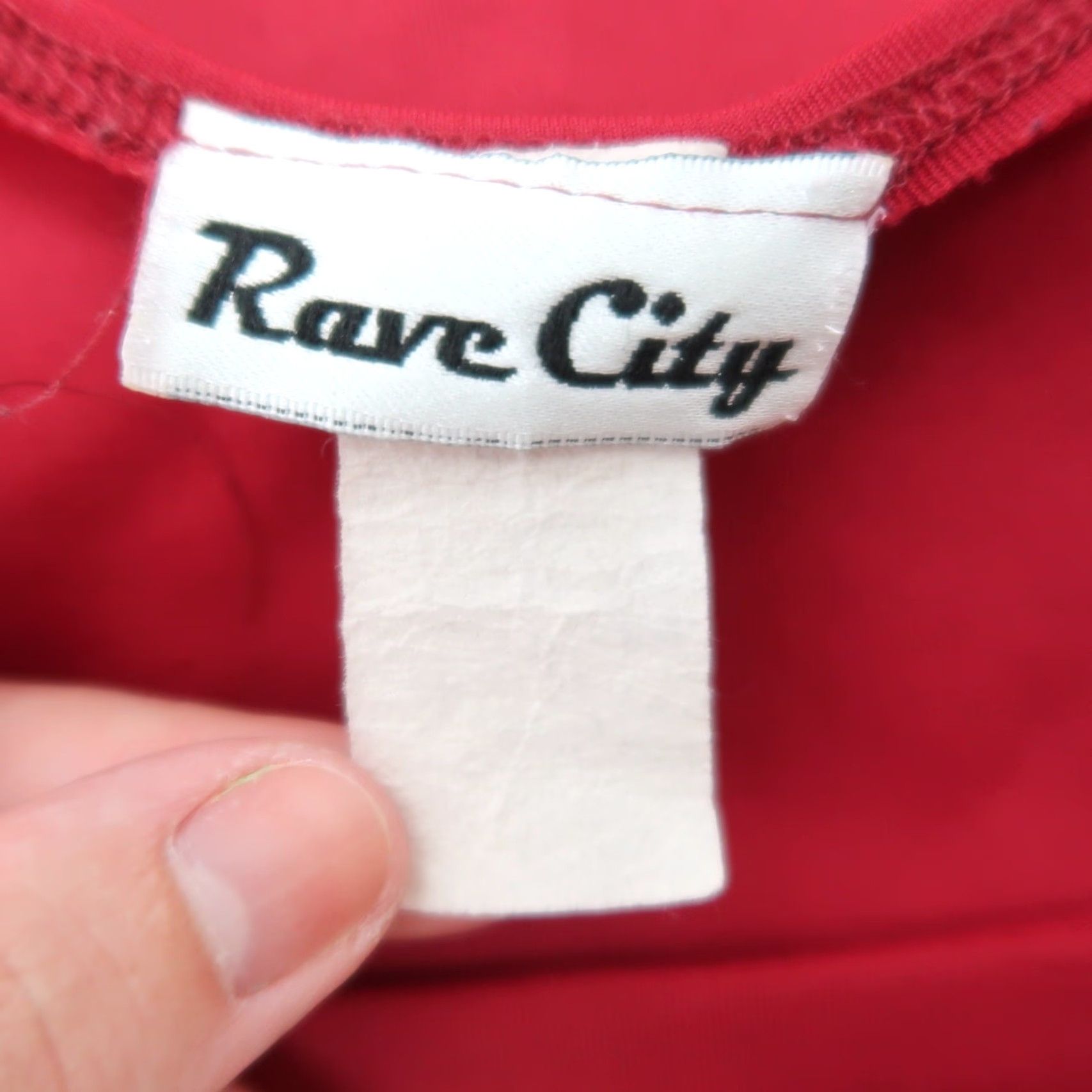 Vintage VINTAGE 90s Rave City Tank Top Womens S Red Scoop Neck Sleeveless Polyester Basic Casual 90s Theme Size S / US 4 / IT 40 - 5 Thumbnail