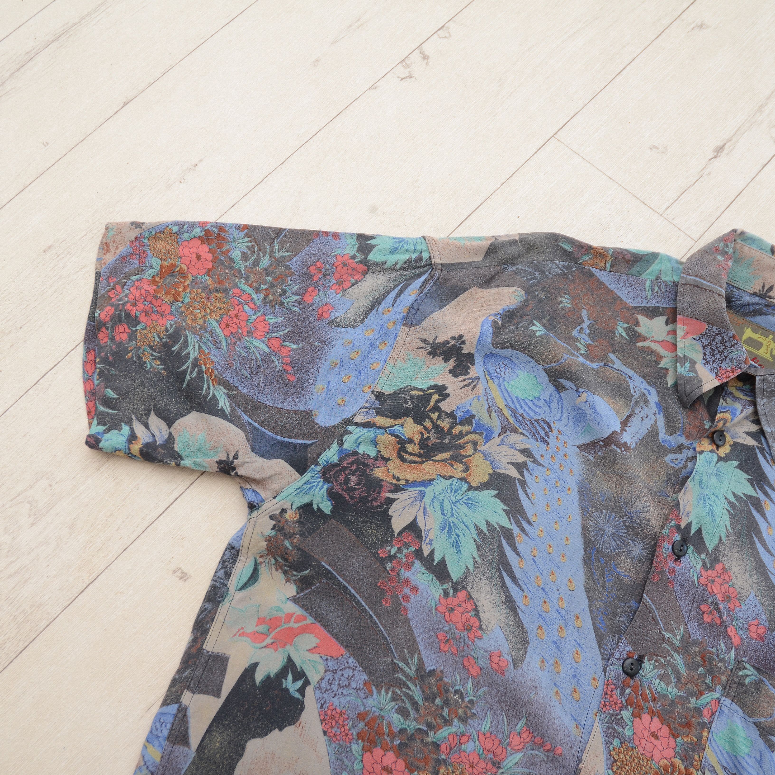 Vintage Vintage Hatico Hawaii Shirt L Viscose Abstract Floral Size US L / EU 52-54 / 3 - 6 Thumbnail