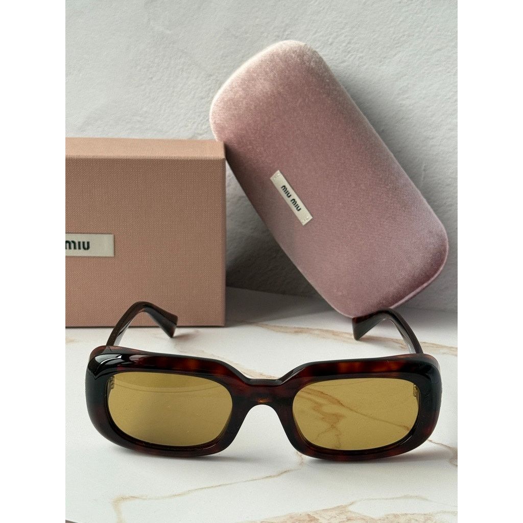 Miu Miu NEW Miu Miu MU B13S Brown Yellow Rectangular Sunglasses Size ONE SIZE - 4 Thumbnail