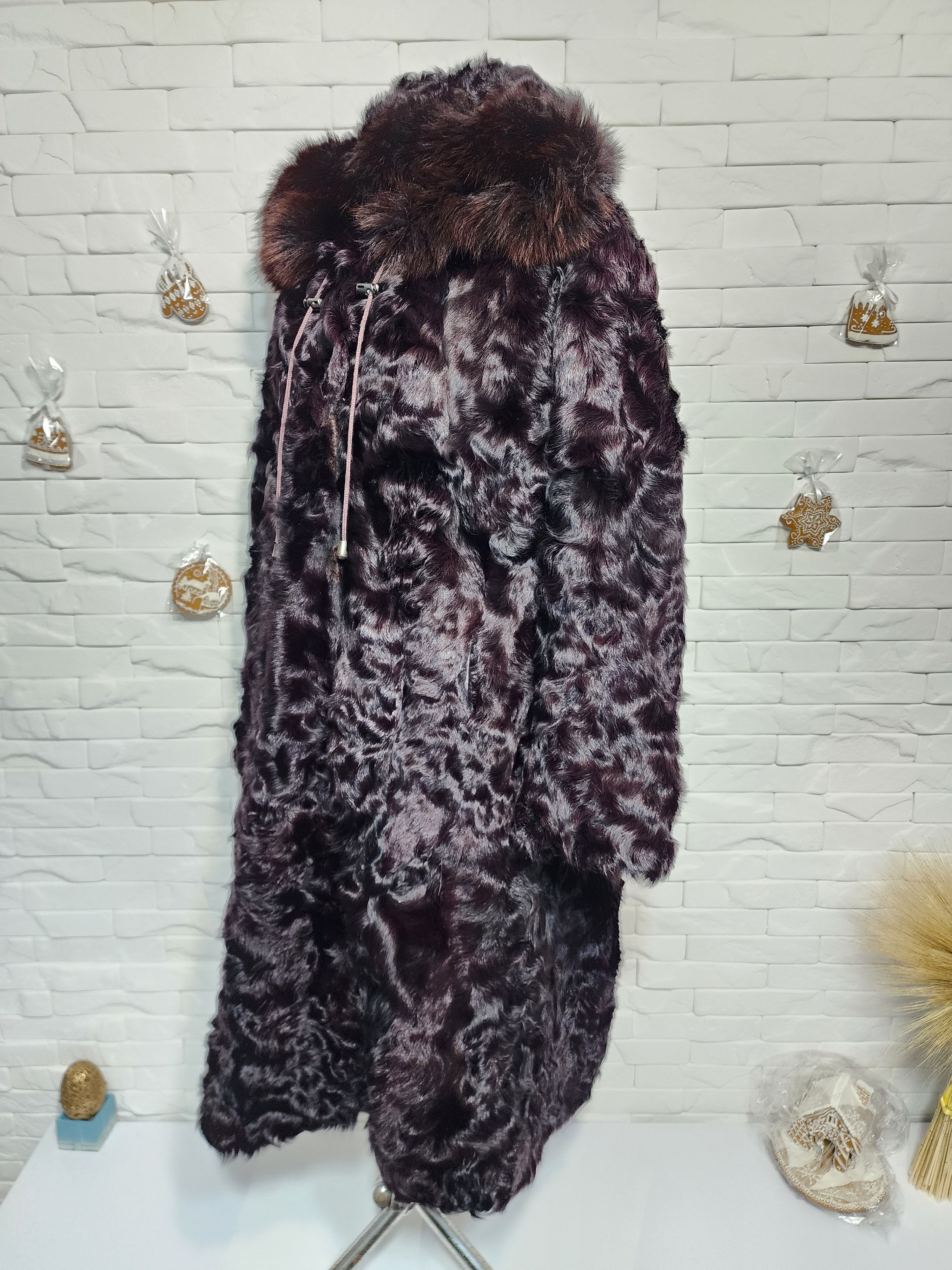 Uniqlo Black Goat Fur Coat: Women's Warm Hooded Outerwear Size XXL / US 16-18 / IT 52-54 - 2 Thumbnail