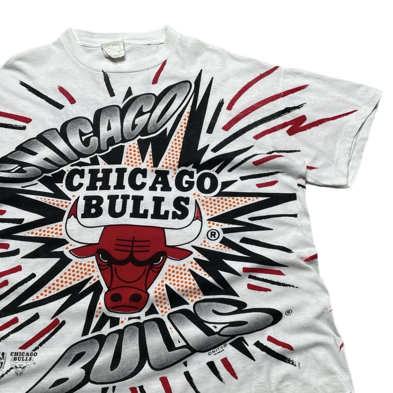 NBA × Vintage Vintage 1990s Chicago Bulls Magic Johnson AOP Tshirt Size US M / EU 48-50 / 2 - 2 Thumbnail