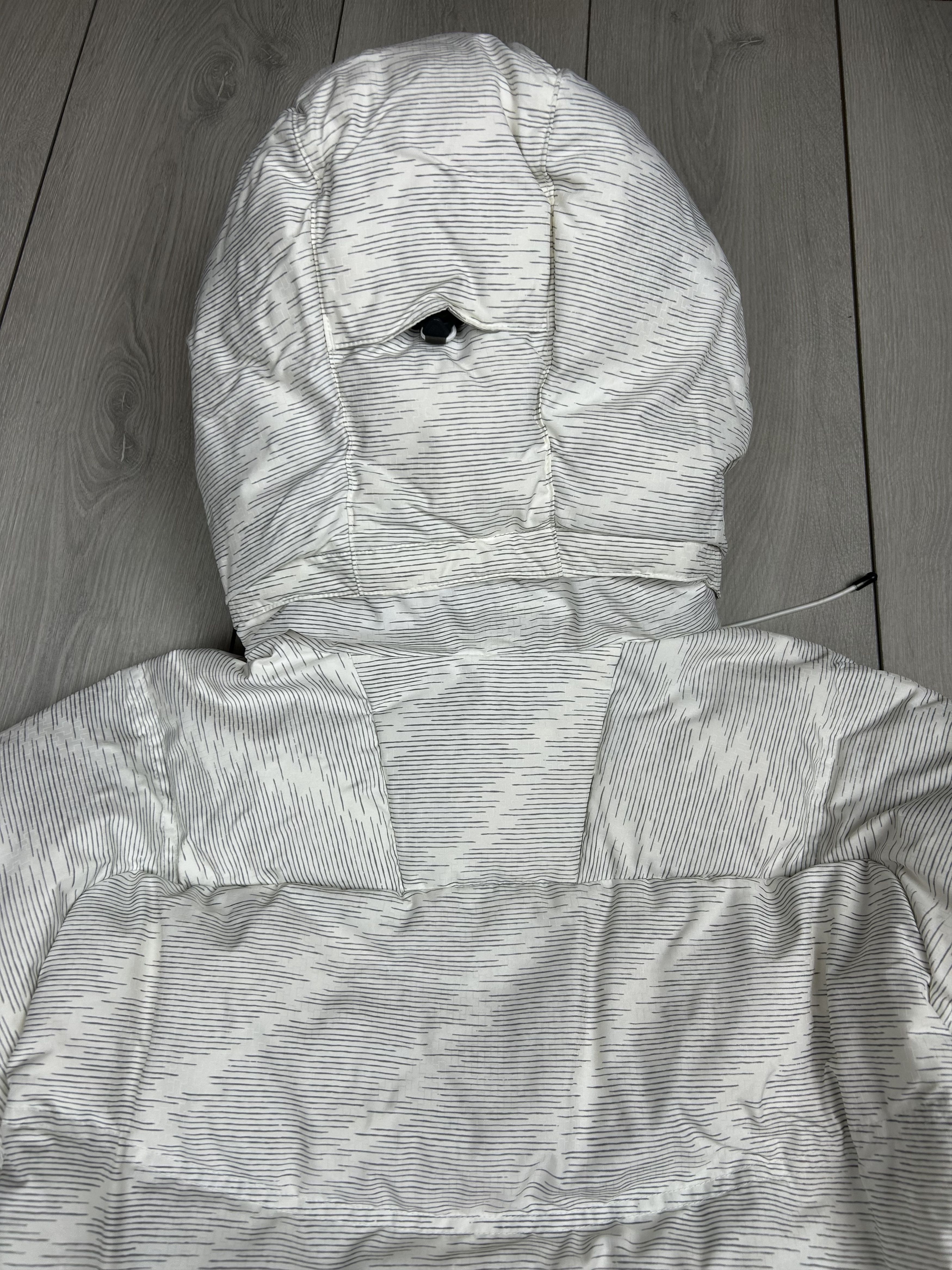 Nike ACG Nike ACG Vintage Puffer Down 550 Jacket SIze L White Size US L / EU 52-54 / 3 - 13 Thumbnail