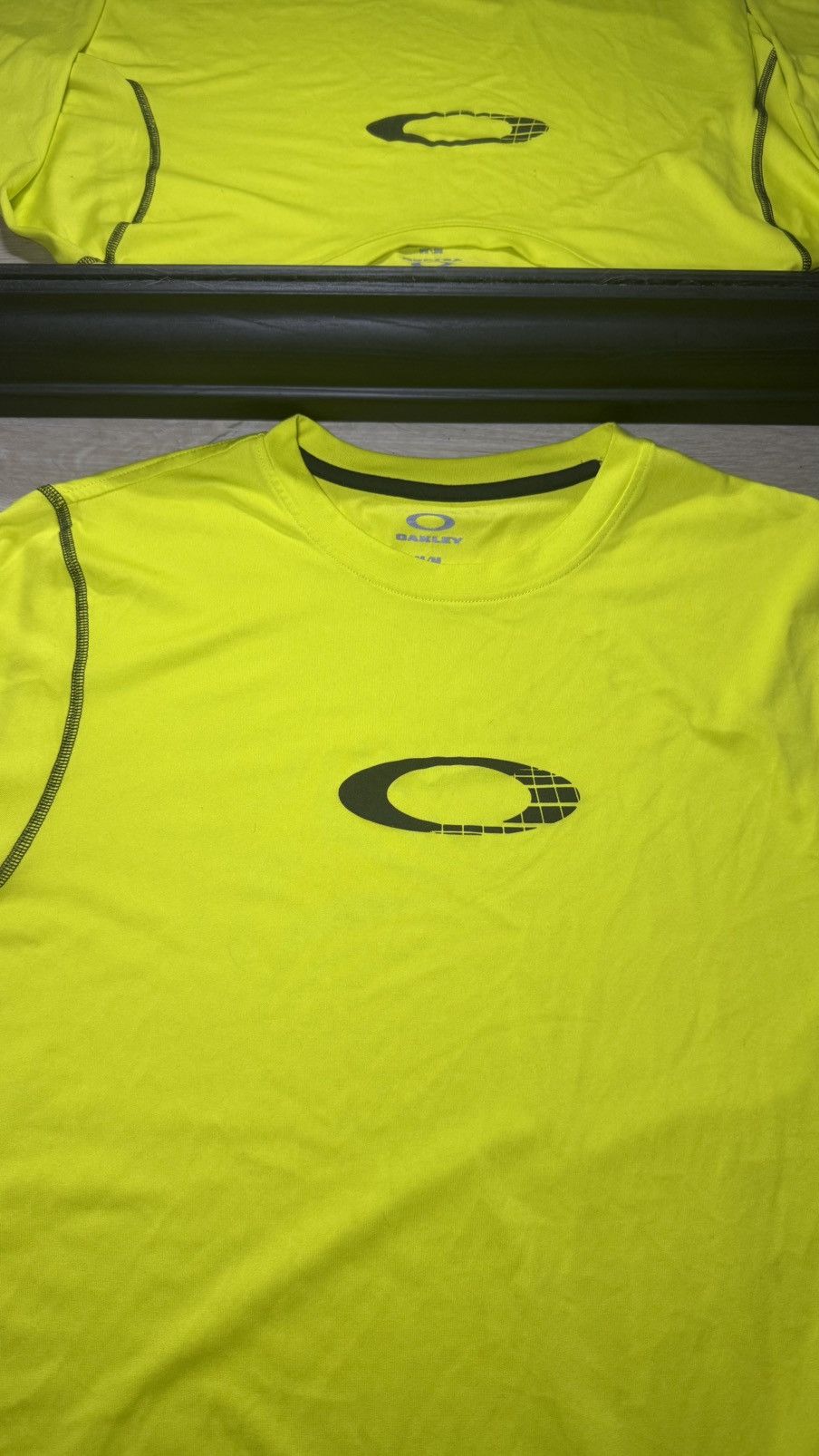 Oakley Y2K 2000s Oakley Center Logo Long Sleeve Shirt Size US M / EU 48-50 / 2 - 2 Thumbnail