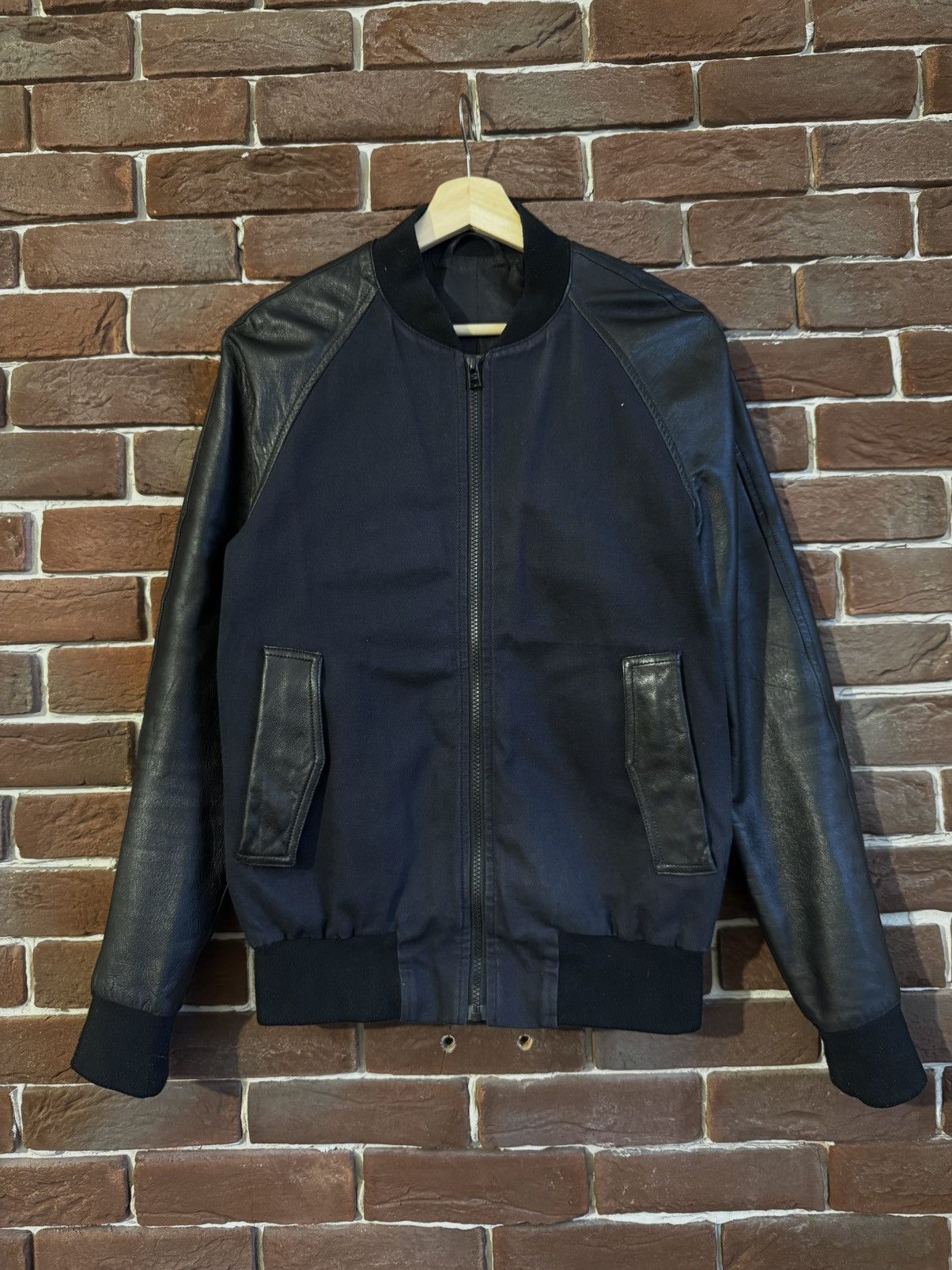 AMI AMI Paris Lamb Leather Sleeves Bomber Jacket Like SLP Navy S Size US S / EU 44-46 / 1 - 1 Thumbnail