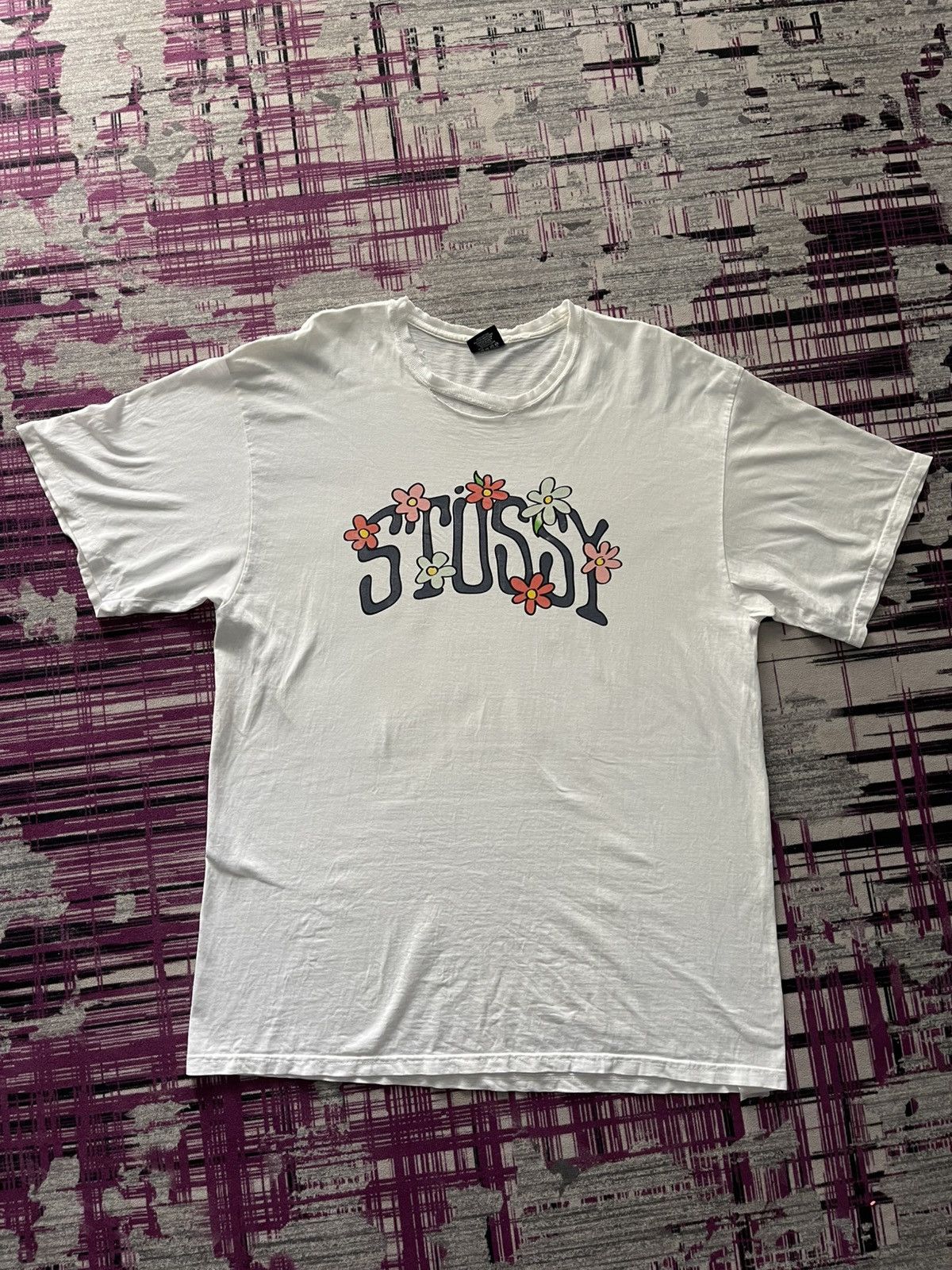 Stussy VINTAGE DISTRESSED STUSSY FLORAL SPELL OUT VERY RARE Size US XL / EU 56 / 4 - 1 Thumbnail