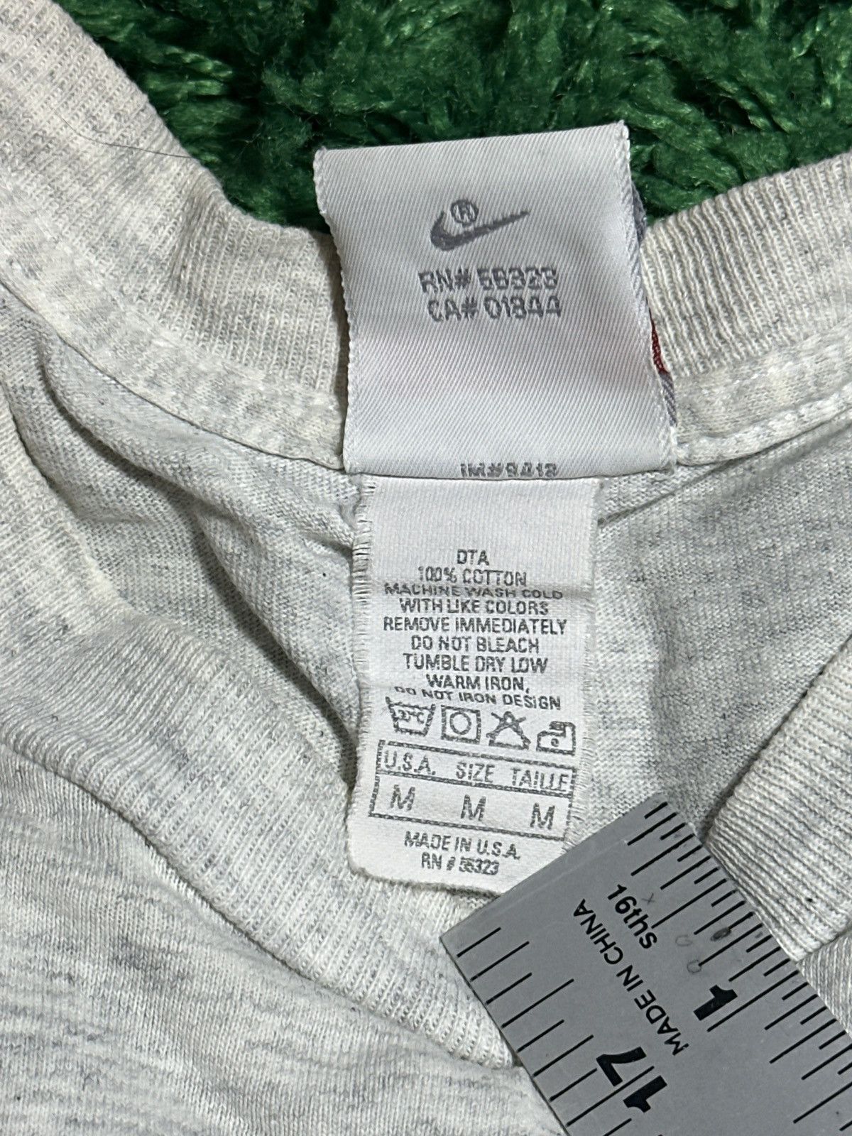Nike Vintage Nike 1994 Honolulu Marathon Tee Size US M / EU 48-50 / 2 - 6 Thumbnail