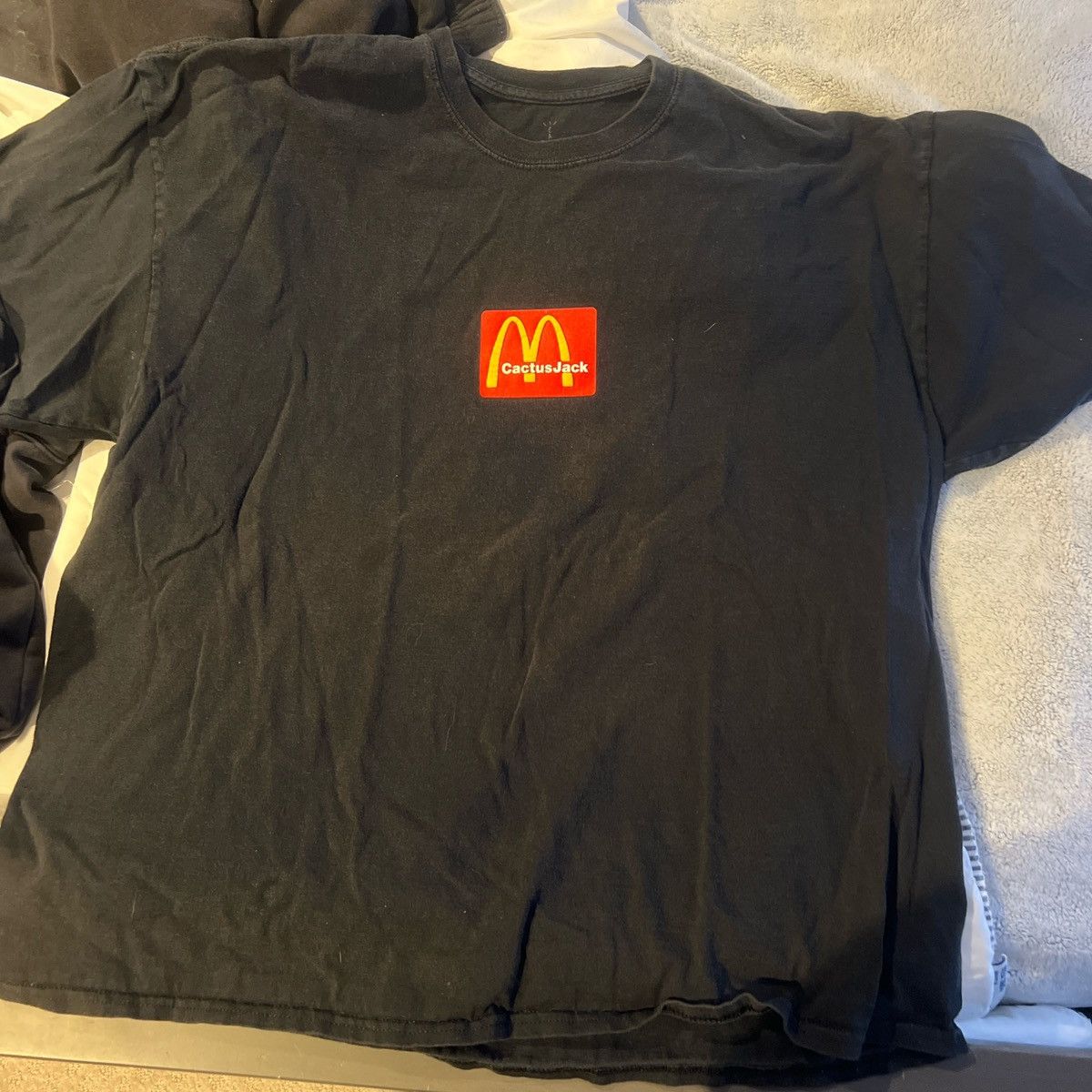 Travis Scott Travis Scott McDonald’s Tee 2020 Size US XL / EU 56 / 4 - 2 Thumbnail