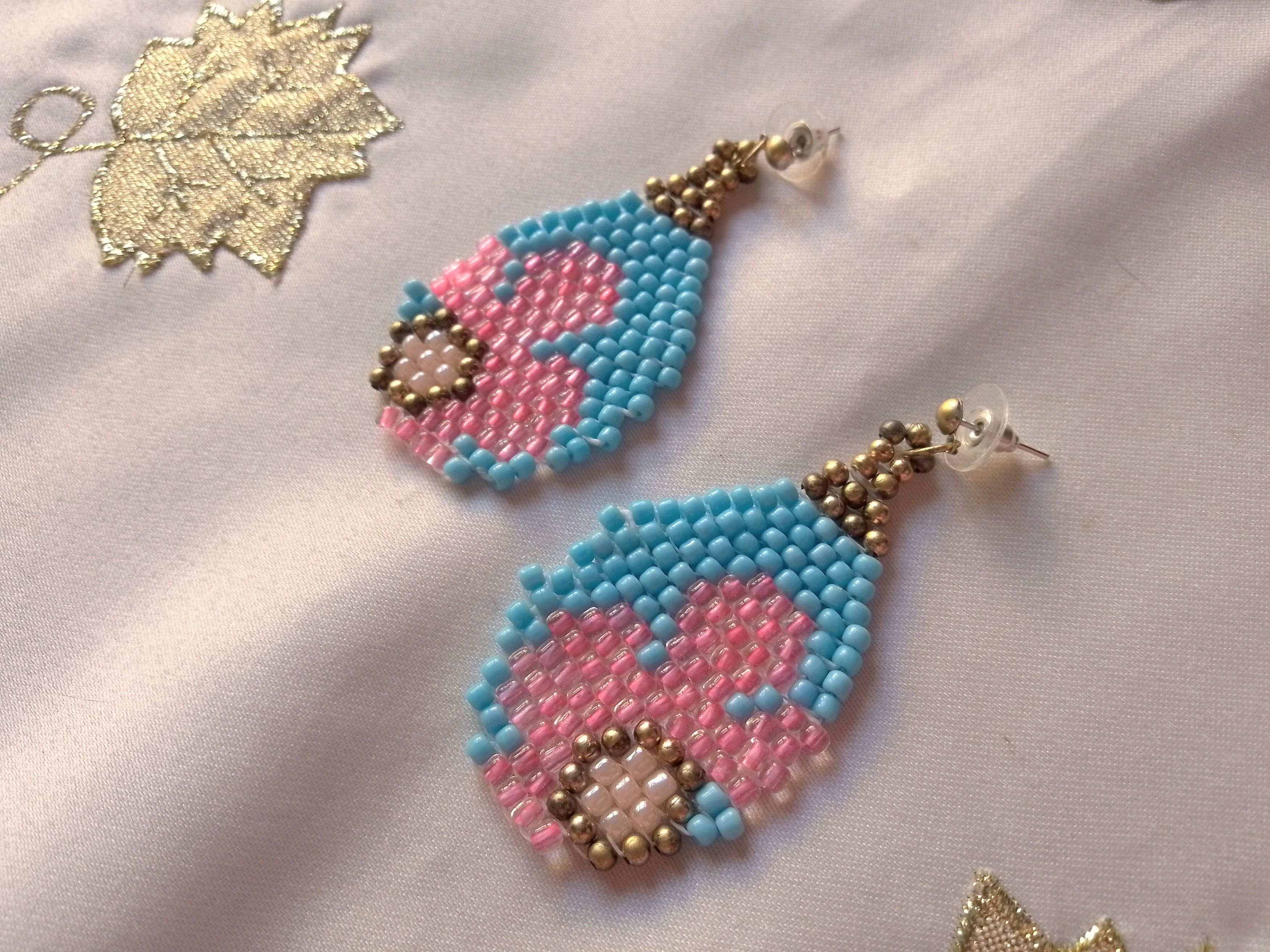 Handmade Earrings Teardrop Shape Blue/Pink Flower Size ONE SIZE - 1 Thumbnail