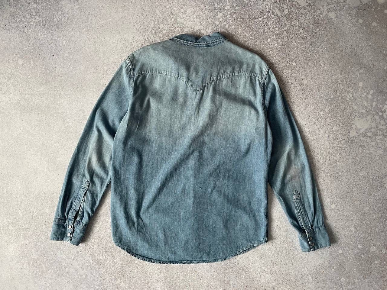 Levi's × Levi's Vintage Clothing × Vintage Vintage 90s Levi’s Washed Blue Denim Shirts Button Up Y2K Size US L / EU 52-54 / 3 - 6 Thumbnail
