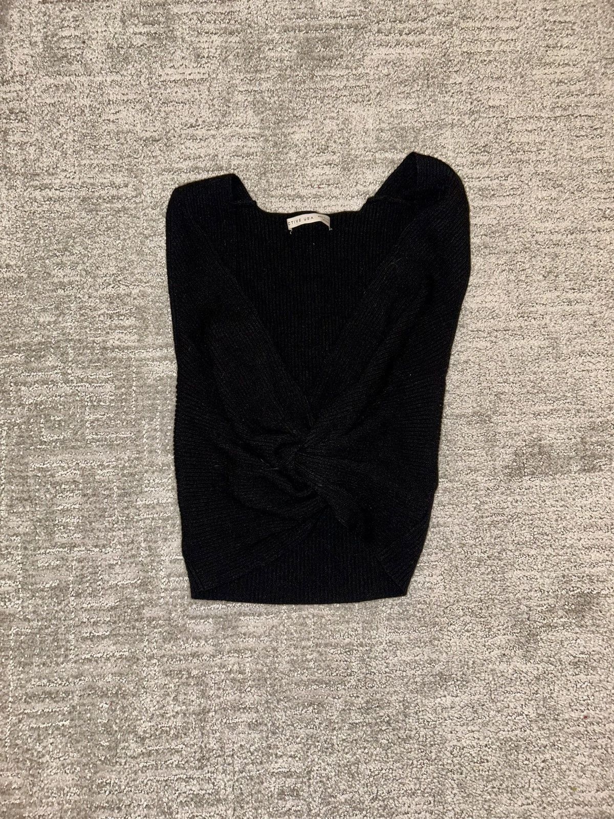Other Active USA black twist cropped tank top Size M / US 6-8 / IT 42-44 - 2 Thumbnail