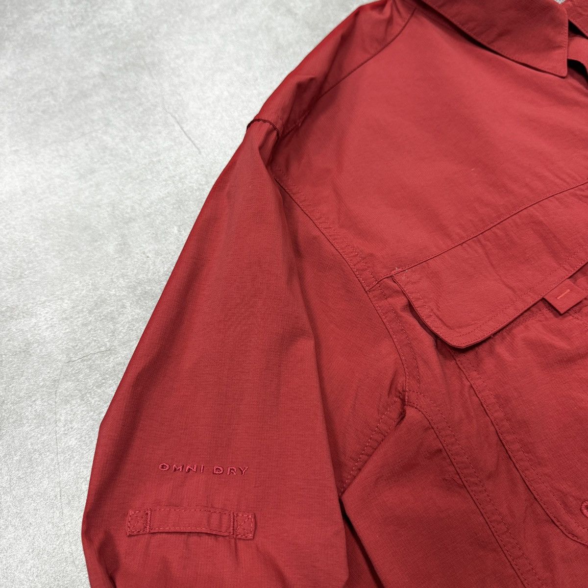 Columbia Columbia Titanium Omni Dry Men Button Nylon Overshirt Size L Size US L / EU 52-54 / 3 - 11 Thumbnail