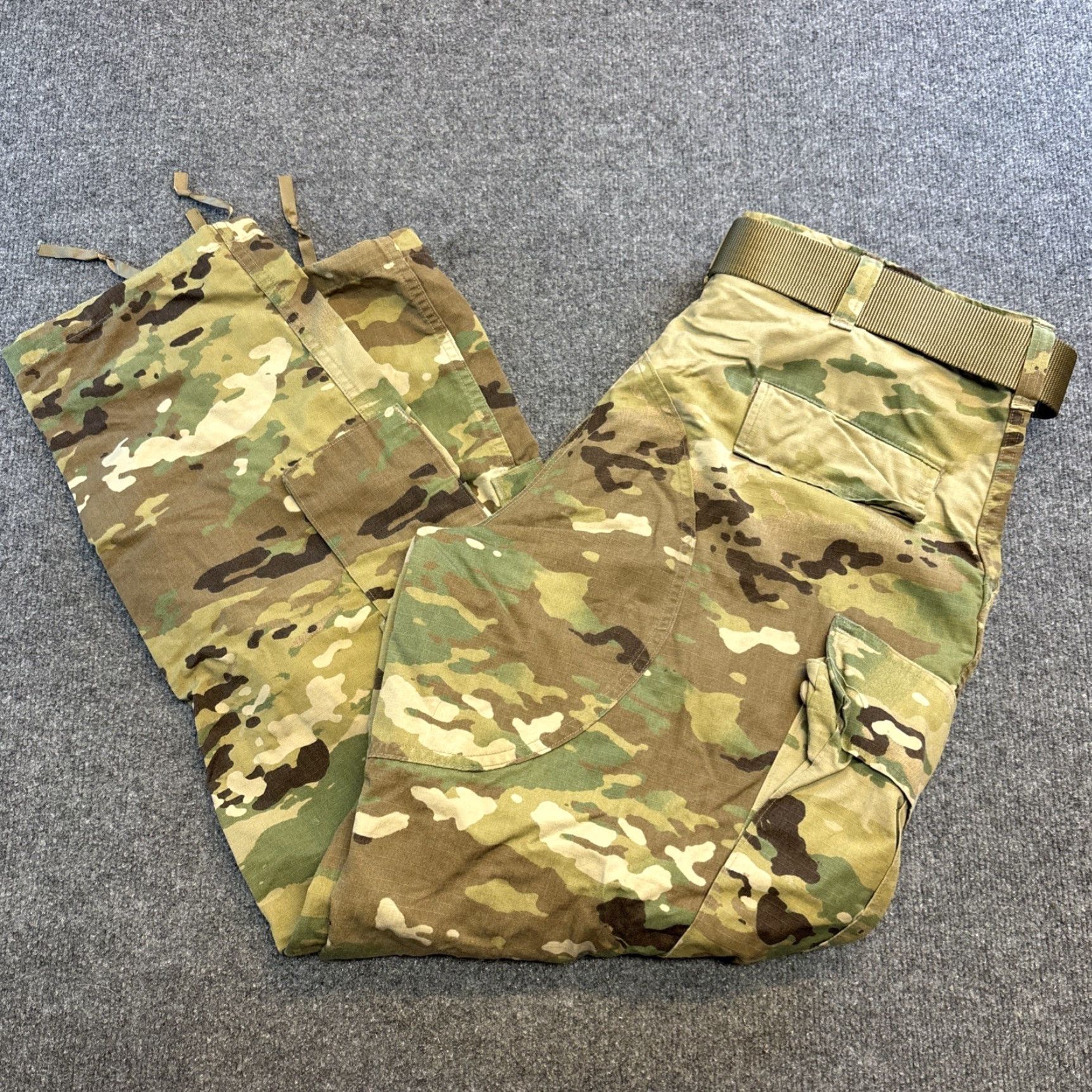 Vintage US Military BDU Camo Cargo Pants Pants Unisex 36 Beige Green Belt Belt Loops Regular Straight Pocket Cargo Front Flat Front Button Fly Size US 36 / EU 52 - 2 Thumbnail