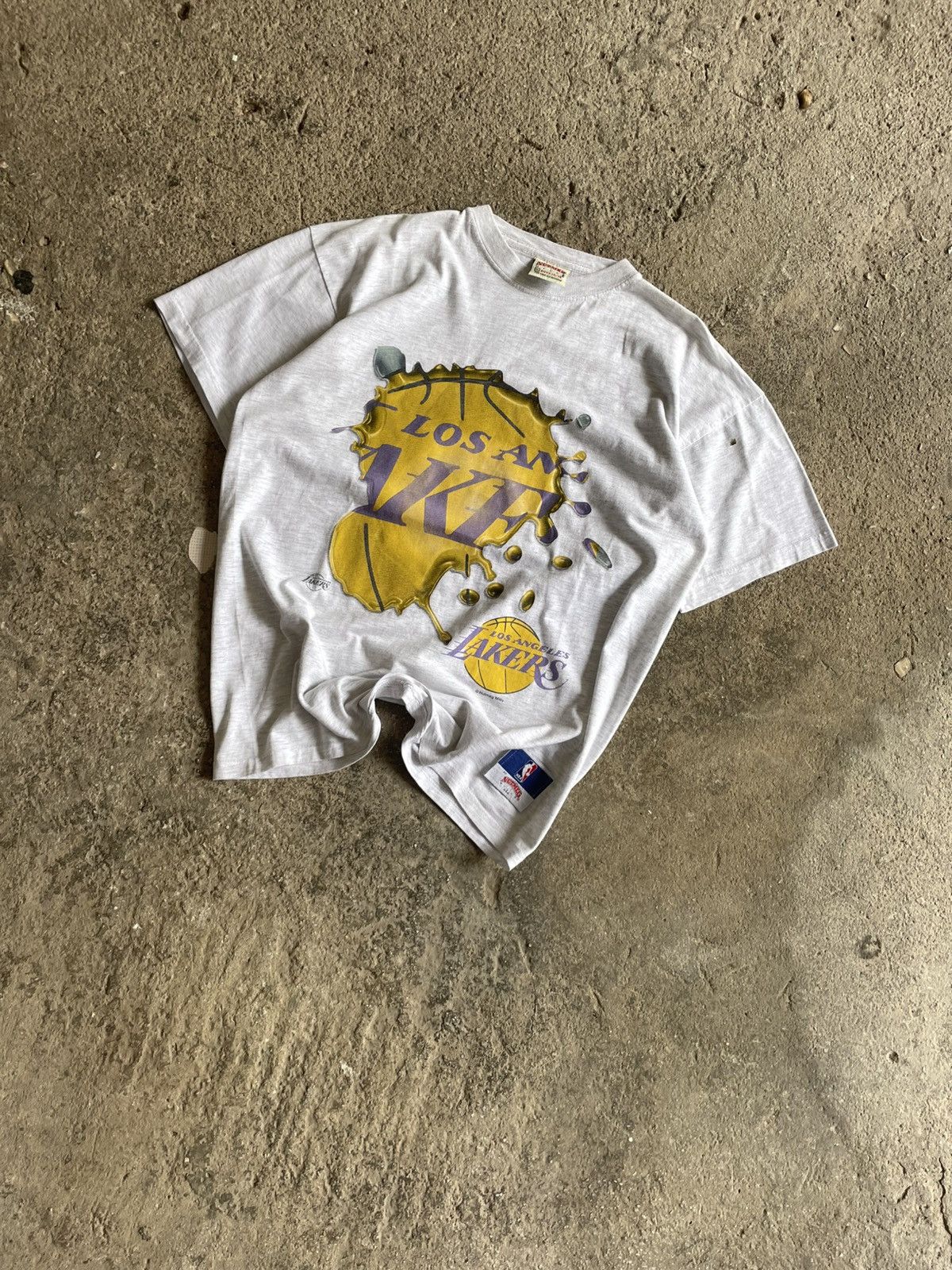 NBA Vintage Nutmeg Los Angeles Lakers nba tee Size US M / EU 48-50 / 2 - 2 Thumbnail