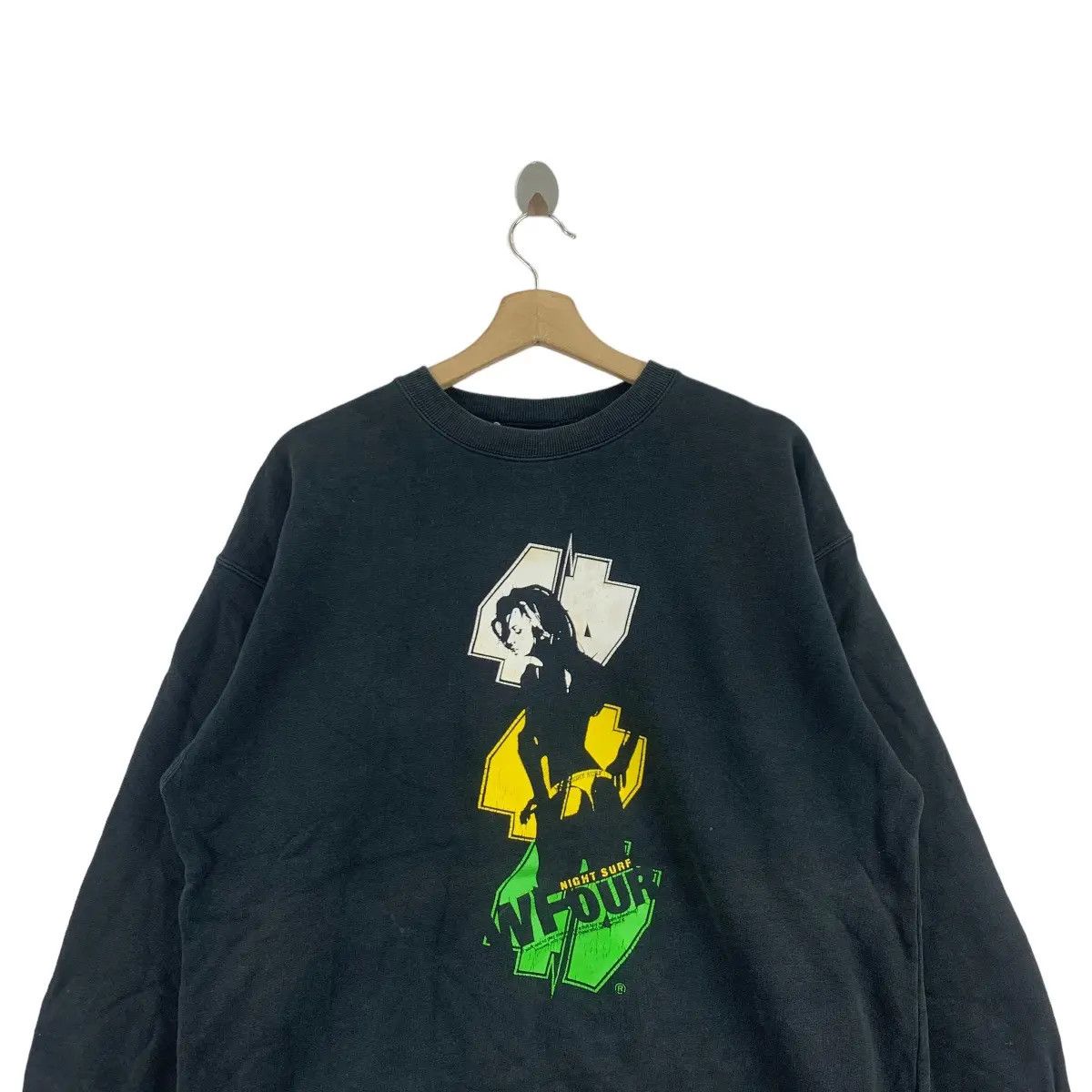 Vintage Vintage W4 NIGHT SURF Sexy Bikini Surfing Wave Sweatshirt Size US XL / EU 56 / 4 - 6 Thumbnail