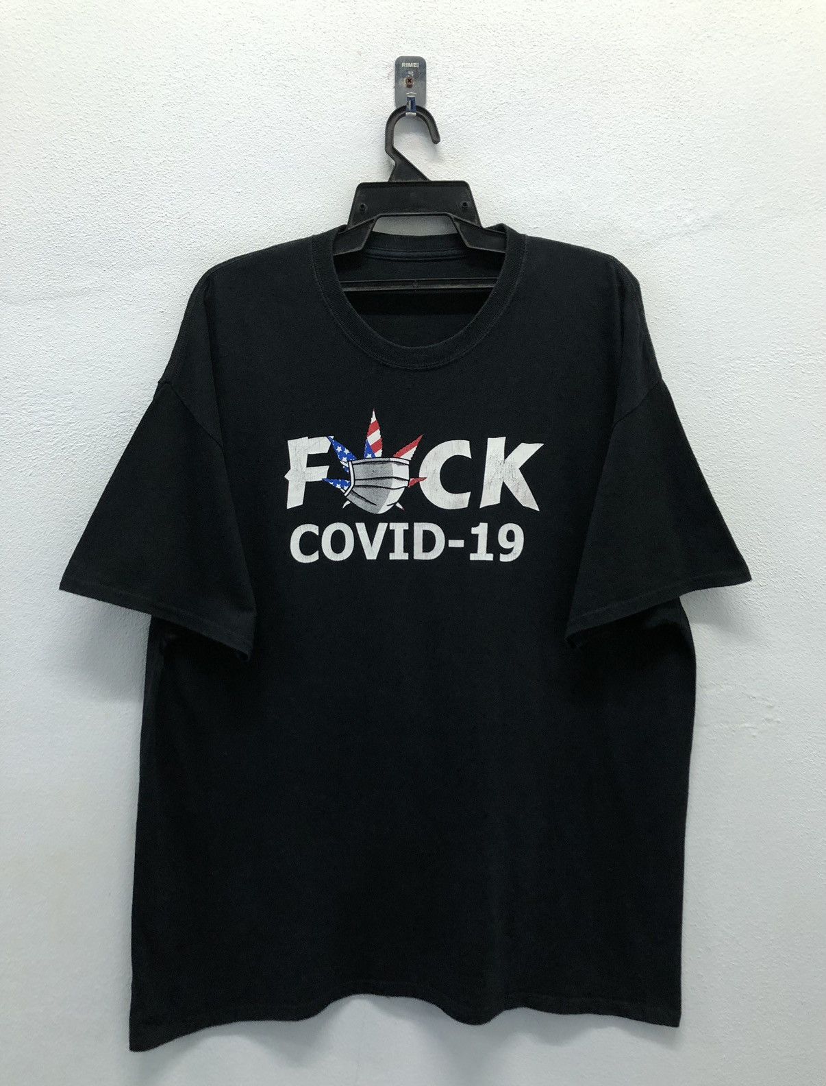 Vintage The 11:30 Club Fxck Covid-19 T-Shirt Size US XL / EU 56 / 4 - 1 Thumbnail