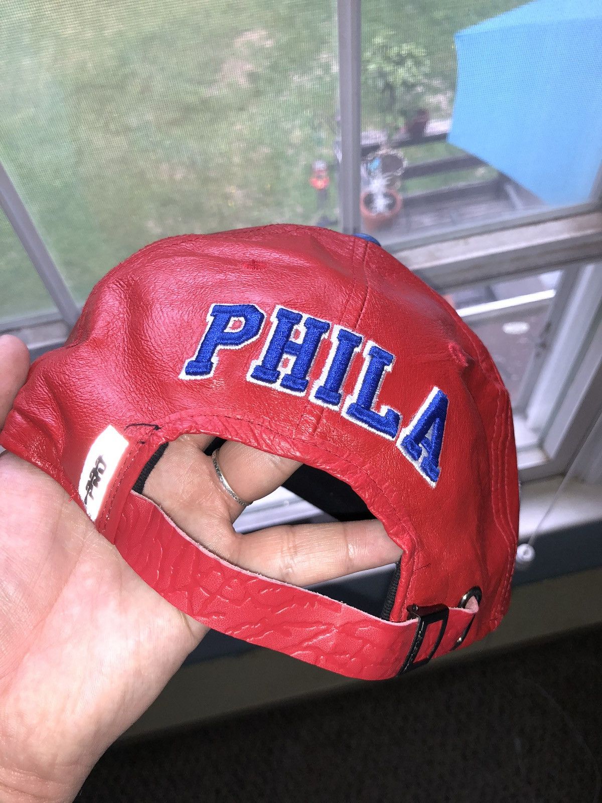 Pro Standard × Vintage Philadelphia 76ers leather hat Size ONE SIZE - 3 Thumbnail