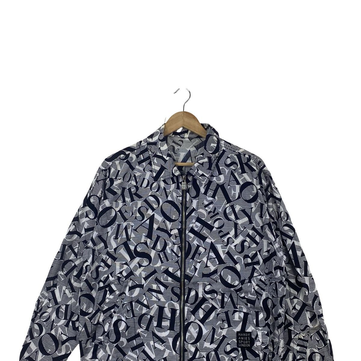 Hardy Amies HARDY AMIES Sport London All Over Logo Print Zip Up Bomber Size US L / EU 52-54 / 3 - 2 Thumbnail