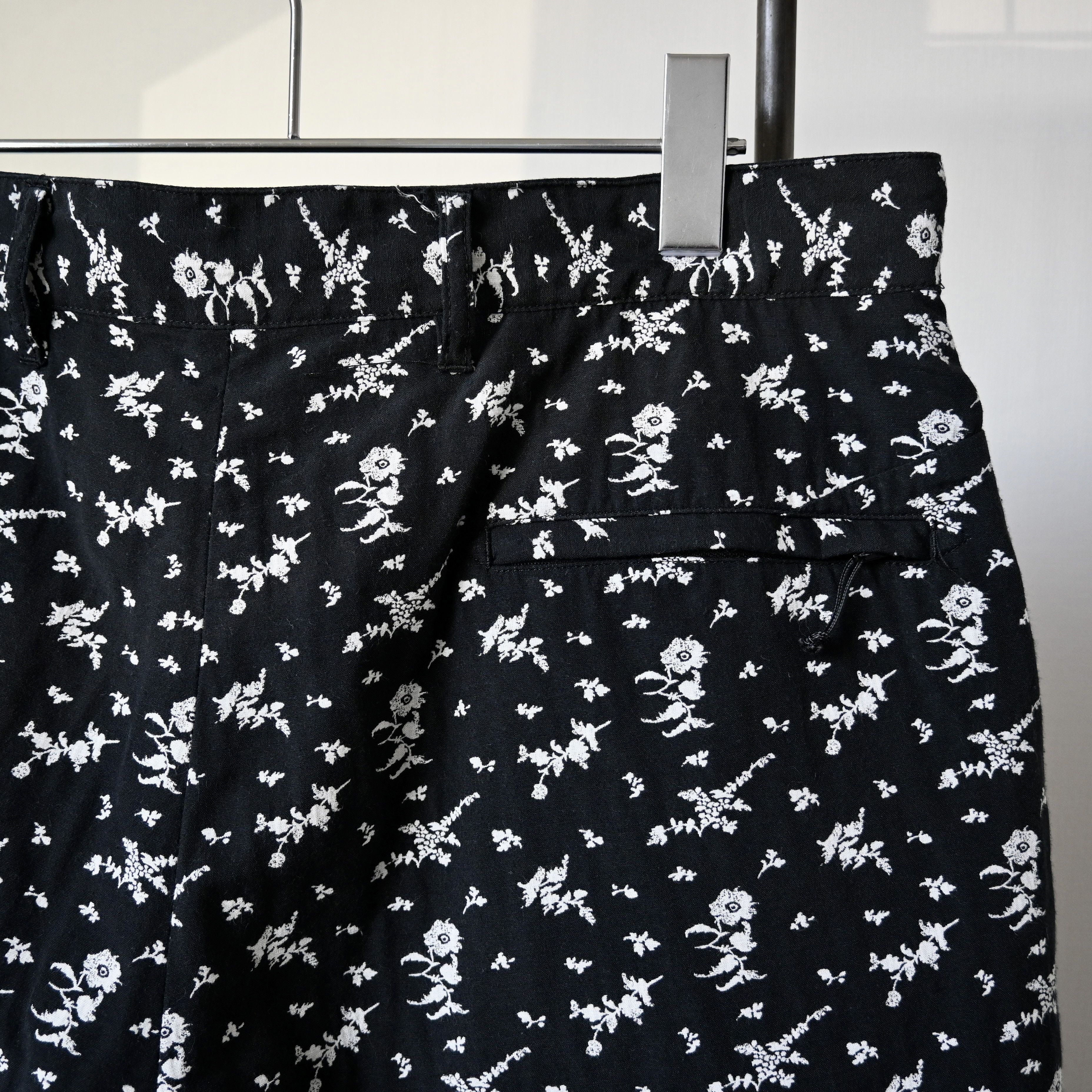 Engineered Garments Engineered Garments "Sunset Short", jacquard floral, M Size US 34 / EU 50 - 4 Thumbnail