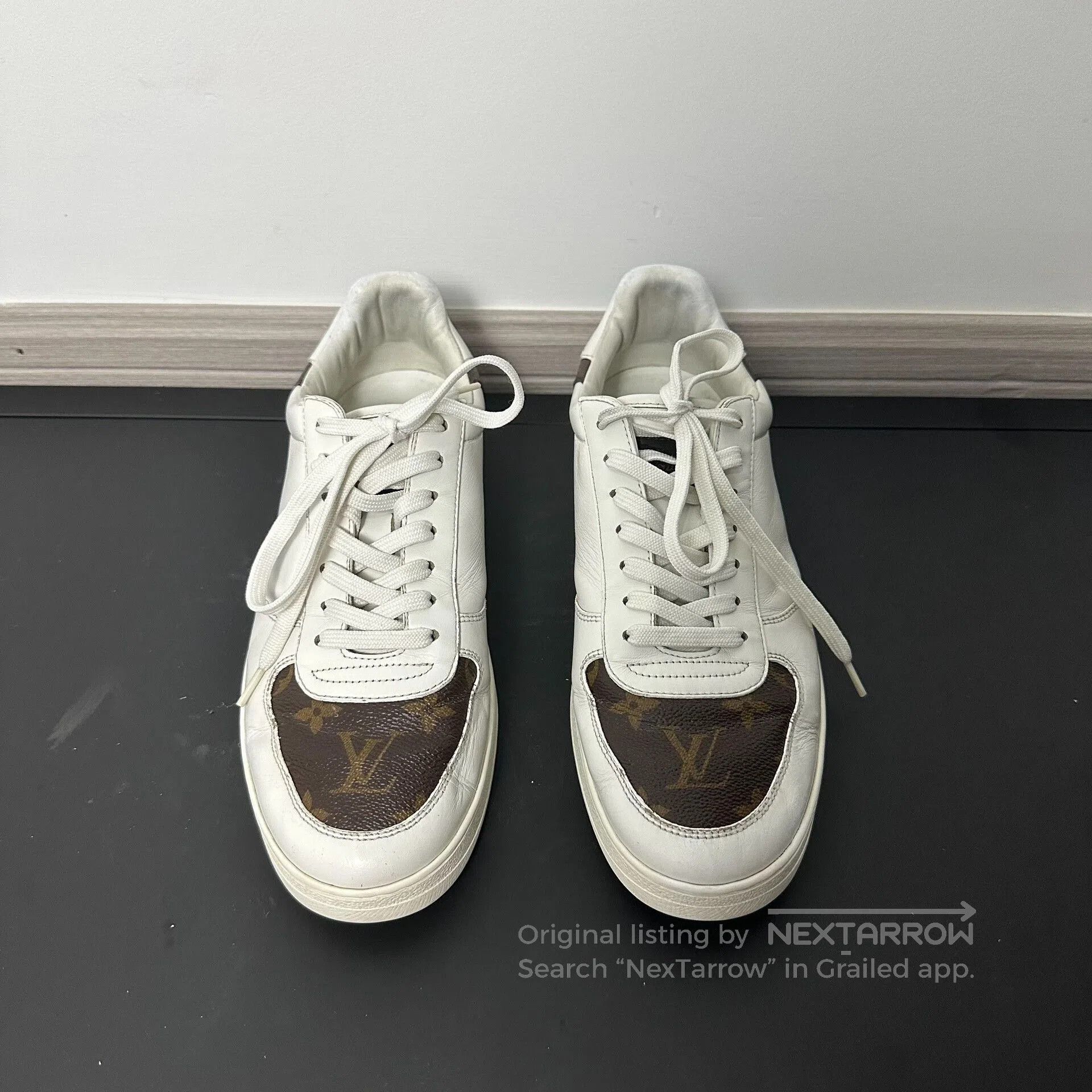Louis Vuitton Louis Vuitton White Brown Logo Low. Size US 8.5 / EU 41-42 - 2 Thumbnail