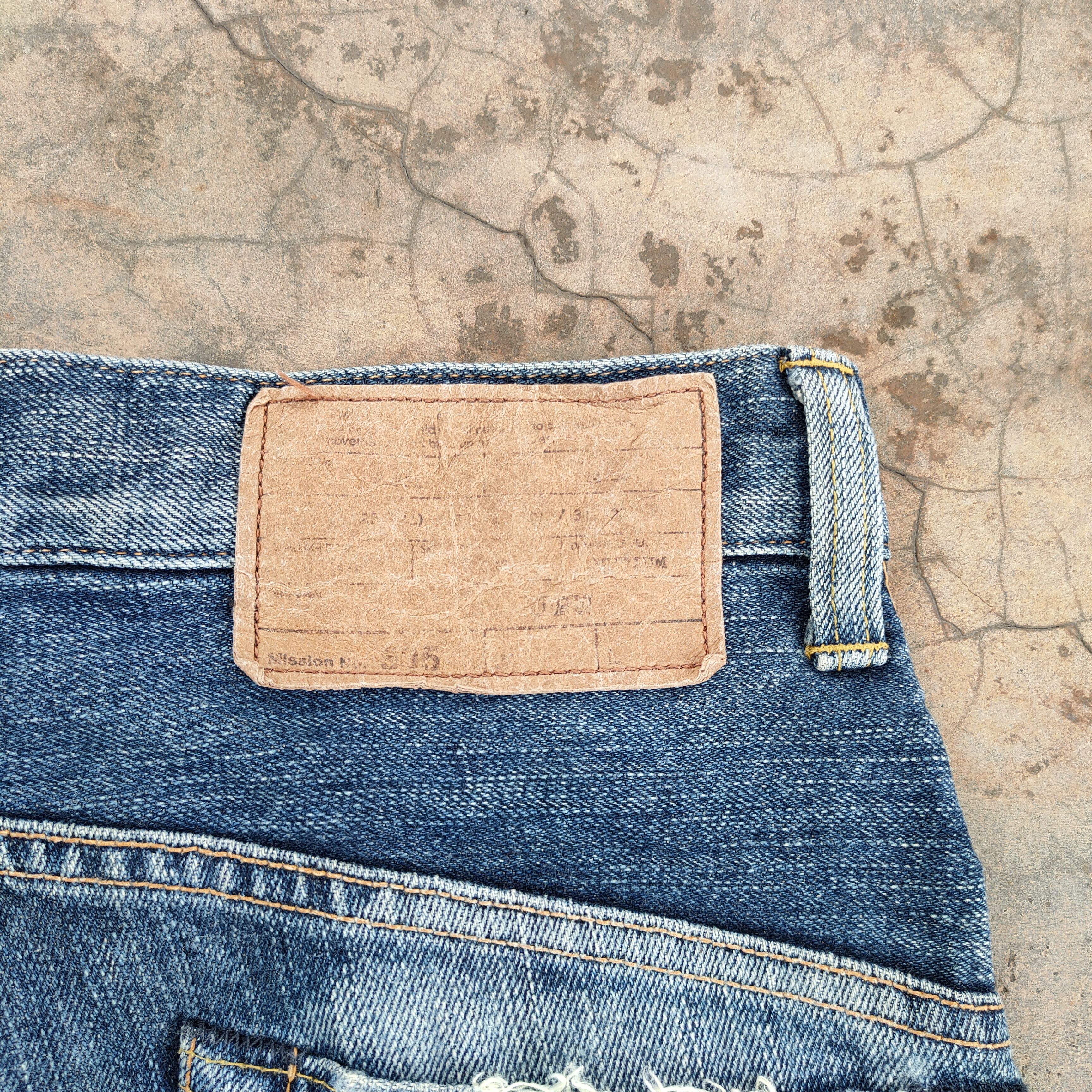 Edwin W31 VINTAGE EDWIN ORANGE TAG FADED DISTRESSED JEANS PANTS Size US 31 - 13 Thumbnail