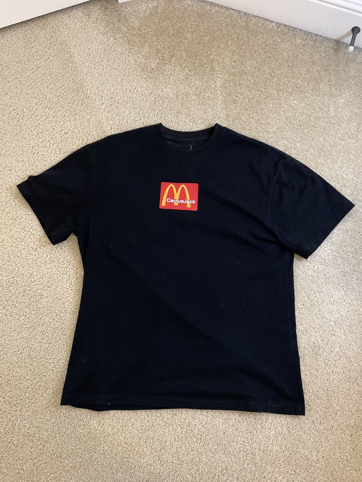 Travis Scott Cactus Jack McDonalds t shirt authentic Size US M / EU 48-50 / 2 - 1 Thumbnail