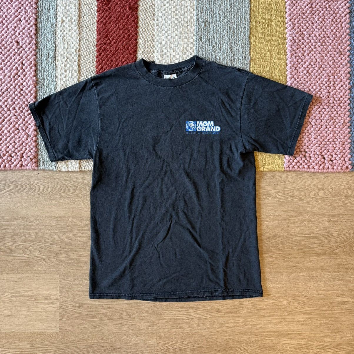 Vintage Vintage 90s Graphic T-Shirt MGM Grand Size XL Black Size US XL / EU 56 / 4 - 1 Thumbnail