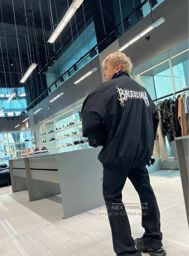 Balenciaga Balenciaga Sanskrit Embroidered Cotton Jacket Size US XXS / EU 40 - 7 Thumbnail
