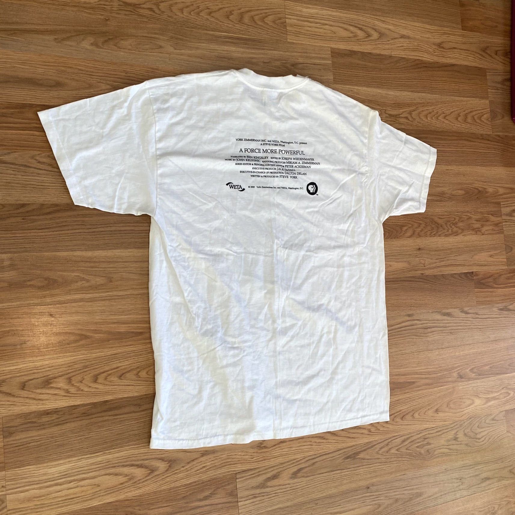 Hanes VINTAGE 2000 A Force More Powerful Movie Promo Shirt Hanes VTG White T-Shirt XL Men Crew Neck Short Sleeve 90s Retro Size US XL / EU 56 / 4 - 7 Thumbnail