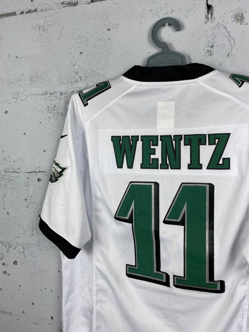 NFL × Nike White Carson Wentz 11 Eagles Jersey Size US M / EU 48-50 / 2 - 10 Thumbnail