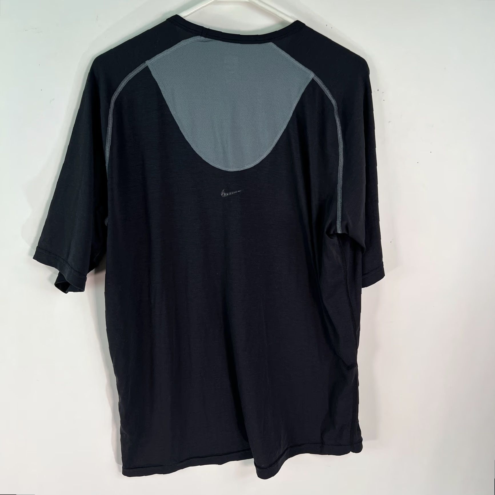 Nike Nike Mens Dri Fit Short Sleeves Round Neck Activewear Black Hockey Tee XL shirt Size US 36 / EU 52 - 2 Thumbnail