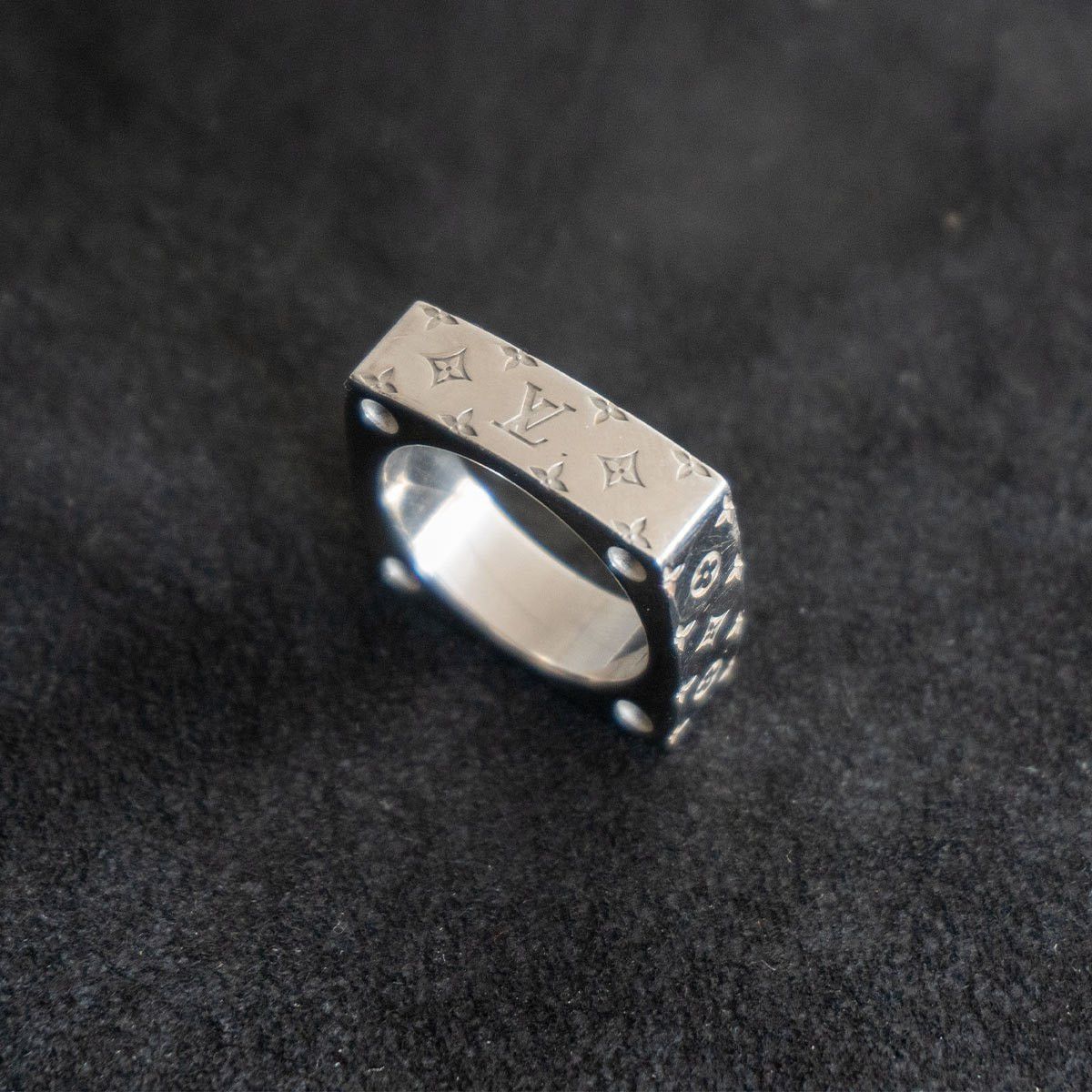 Louis Vuitton Louis Vuitton Bold Monogram Ring Size ONE SIZE - 1 Thumbnail
