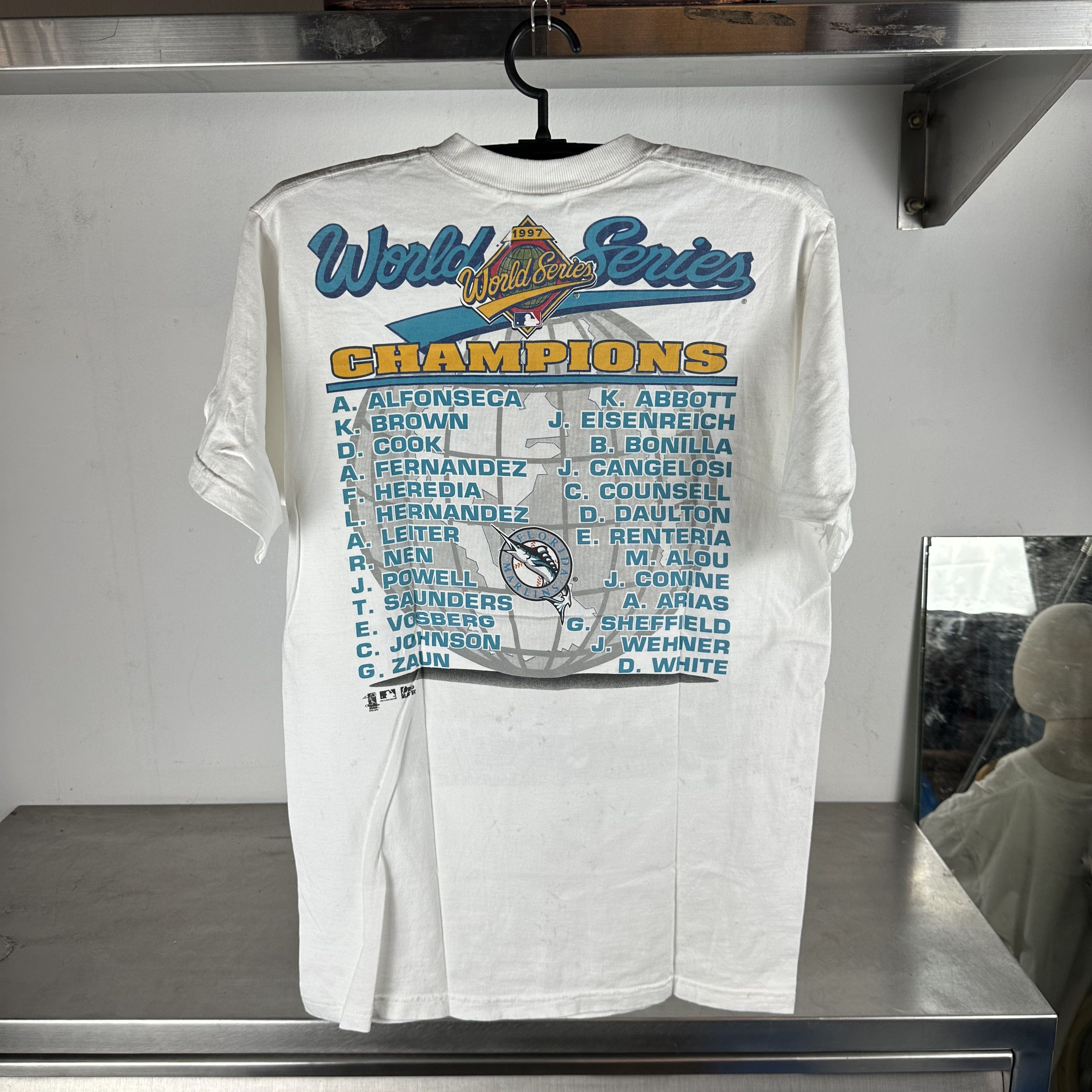 Vintage ​1997 Florida Marlins MLB World Champions Caricature T-Shirt Size US L / EU 52-54 / 3 - 4 Thumbnail