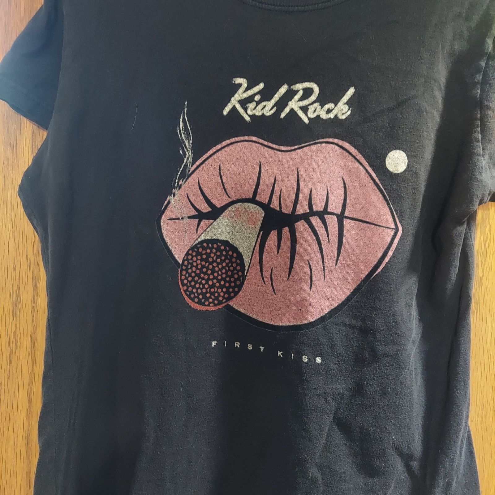 Band Tees Kid Rock 2015 First Kiss Cheap Date Tour Concert T-Shirt Size M / US 6-8 / IT 42-44 - 2 Thumbnail