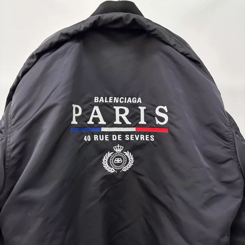 Balenciaga Balenciaga FW19 Crown wheat-ear logo embroidered MA1 Bomber Size US M / EU 48-50 / 2 - 4 Thumbnail