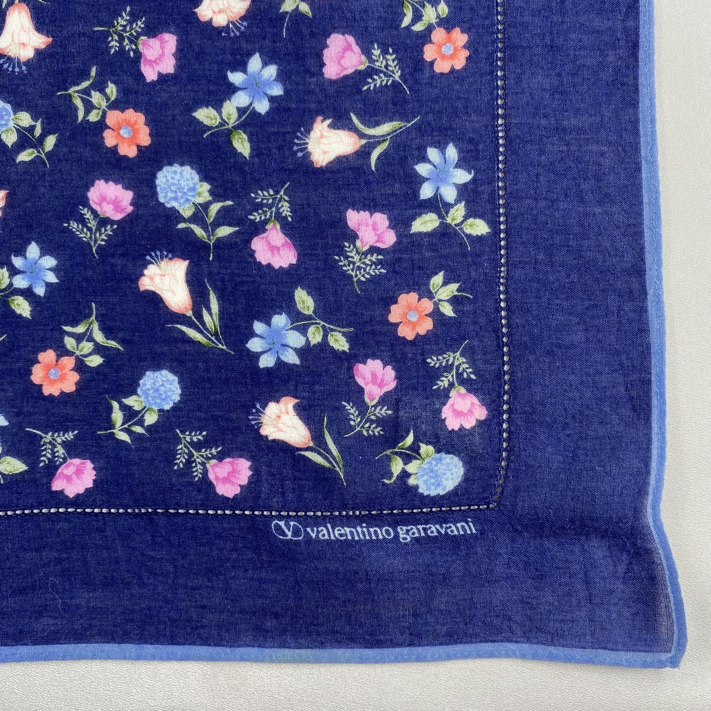 Valentino × Vintage Valentino Garavani Bandana/ Handkerchief / Neckerchief-P840 Size ONE SIZE - 3 Thumbnail